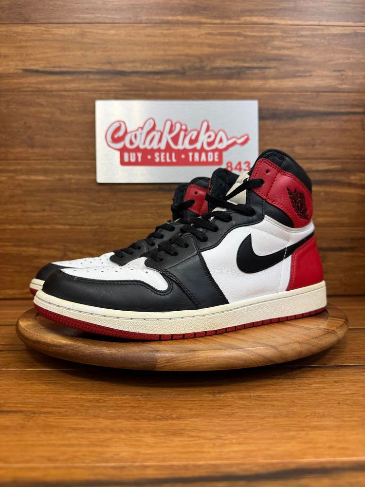 Jordan 1 Retro Black Toe (2016)