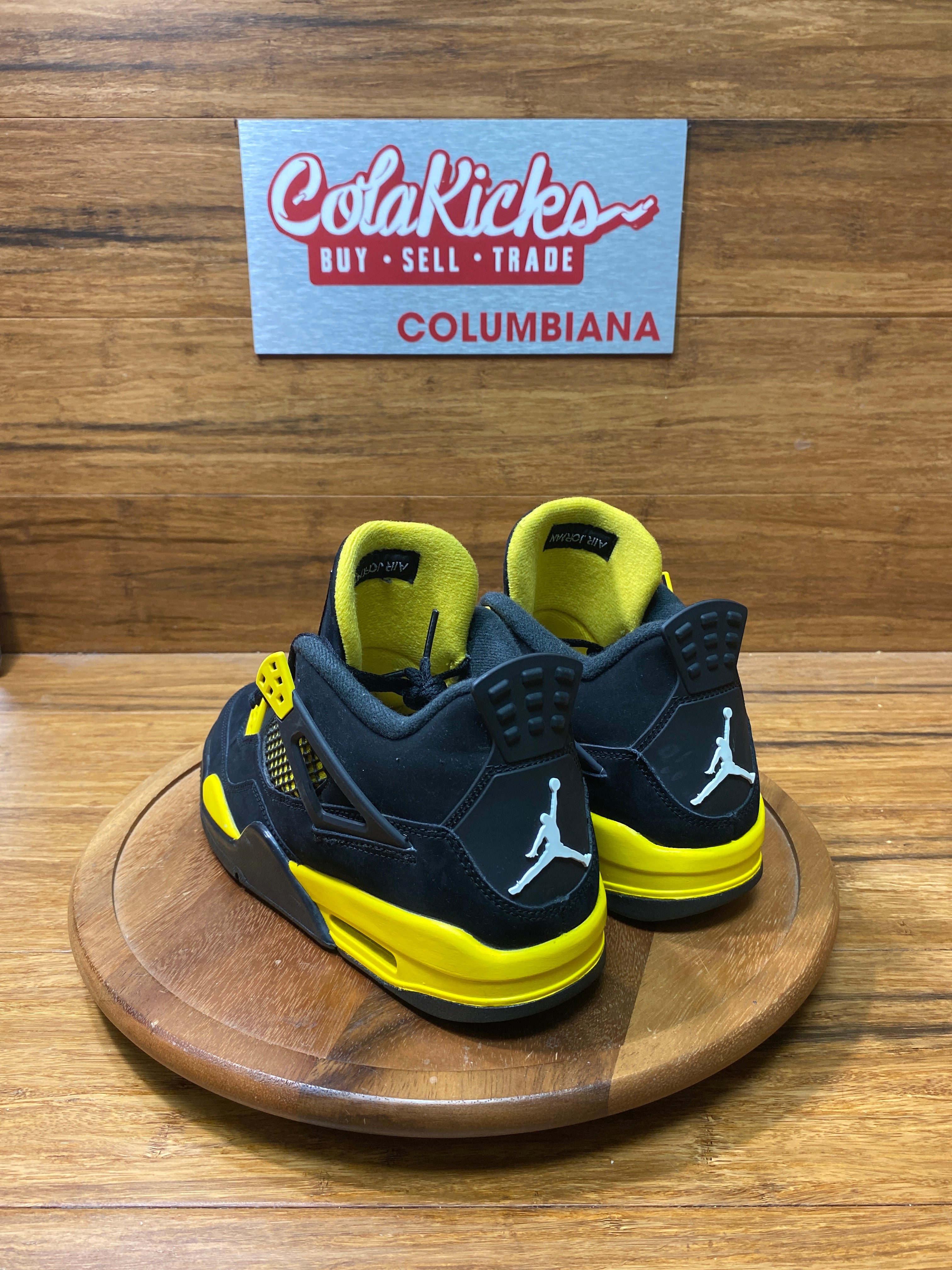 Jordan 4 Retro Thunder (2023) (GS)