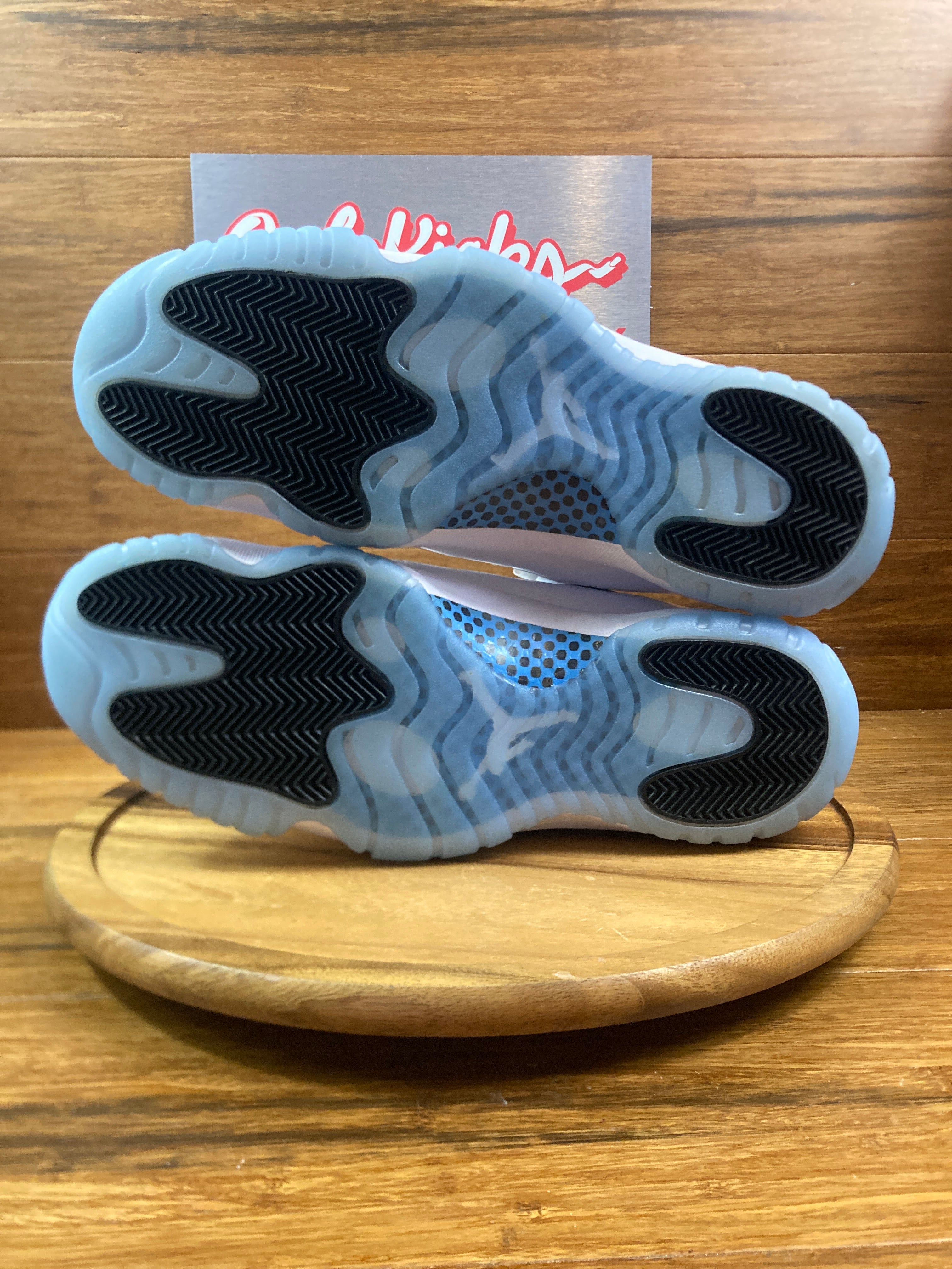 Jordan 11 Retro Legend Blue (2024)