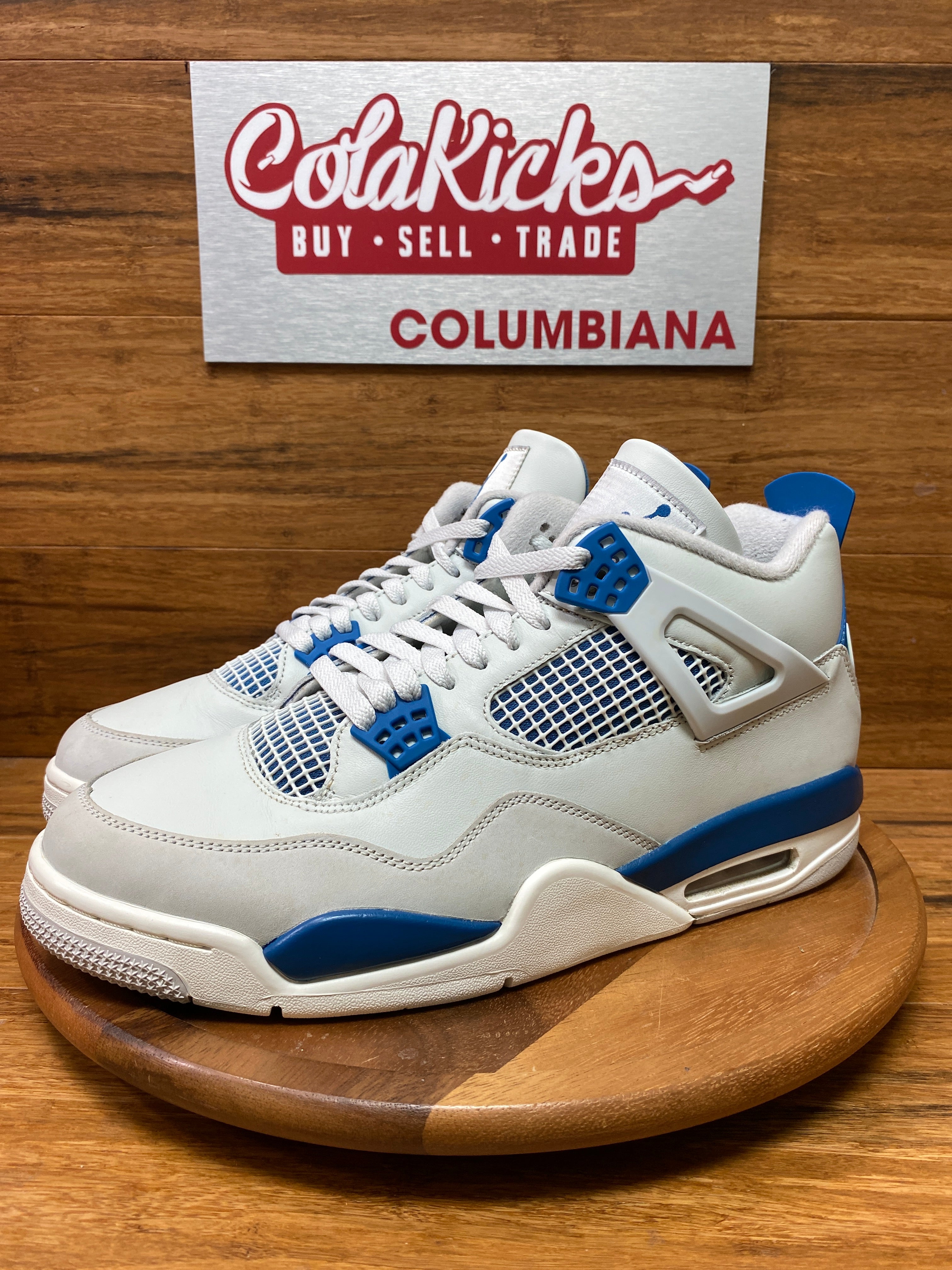Jordan 4 Retro Military Blue (2024)