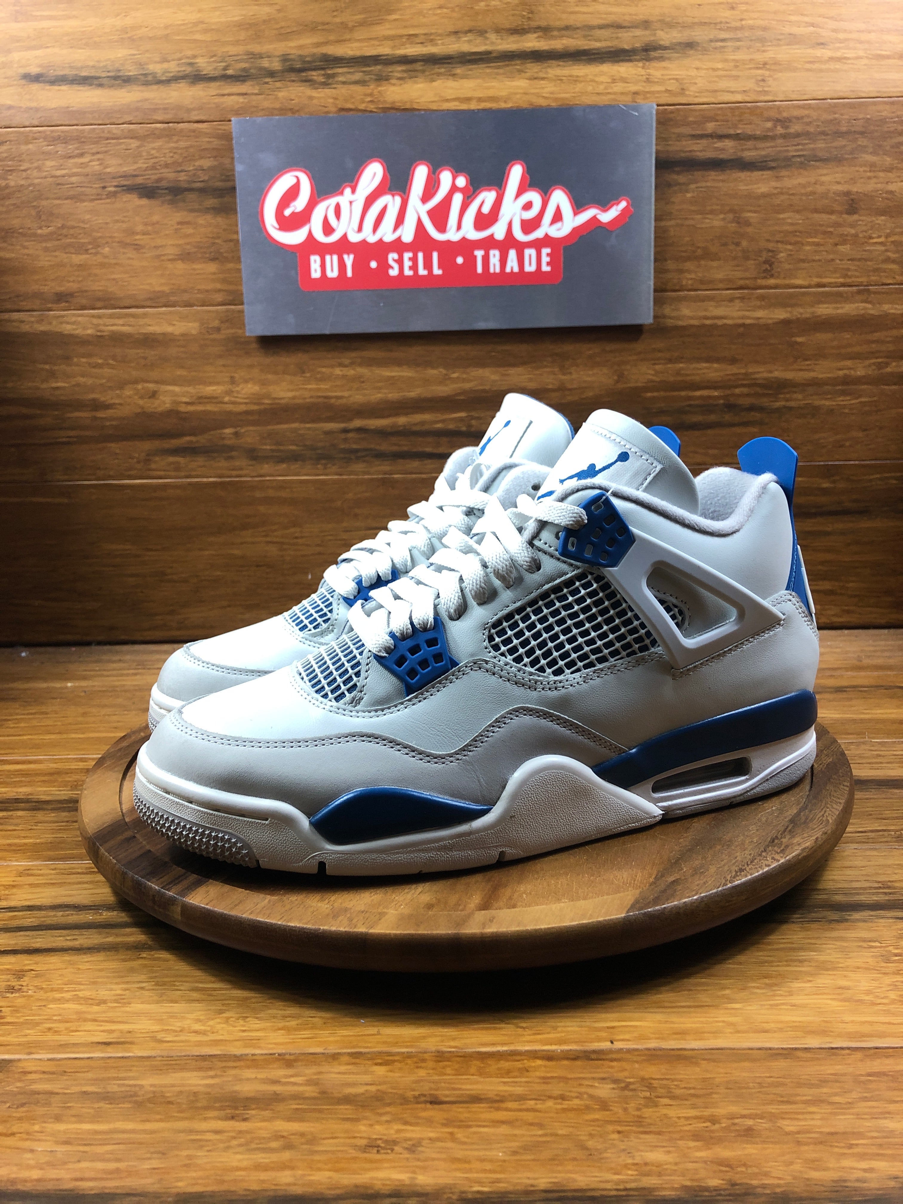 Jordan 4 Retro Military Blue (2024)