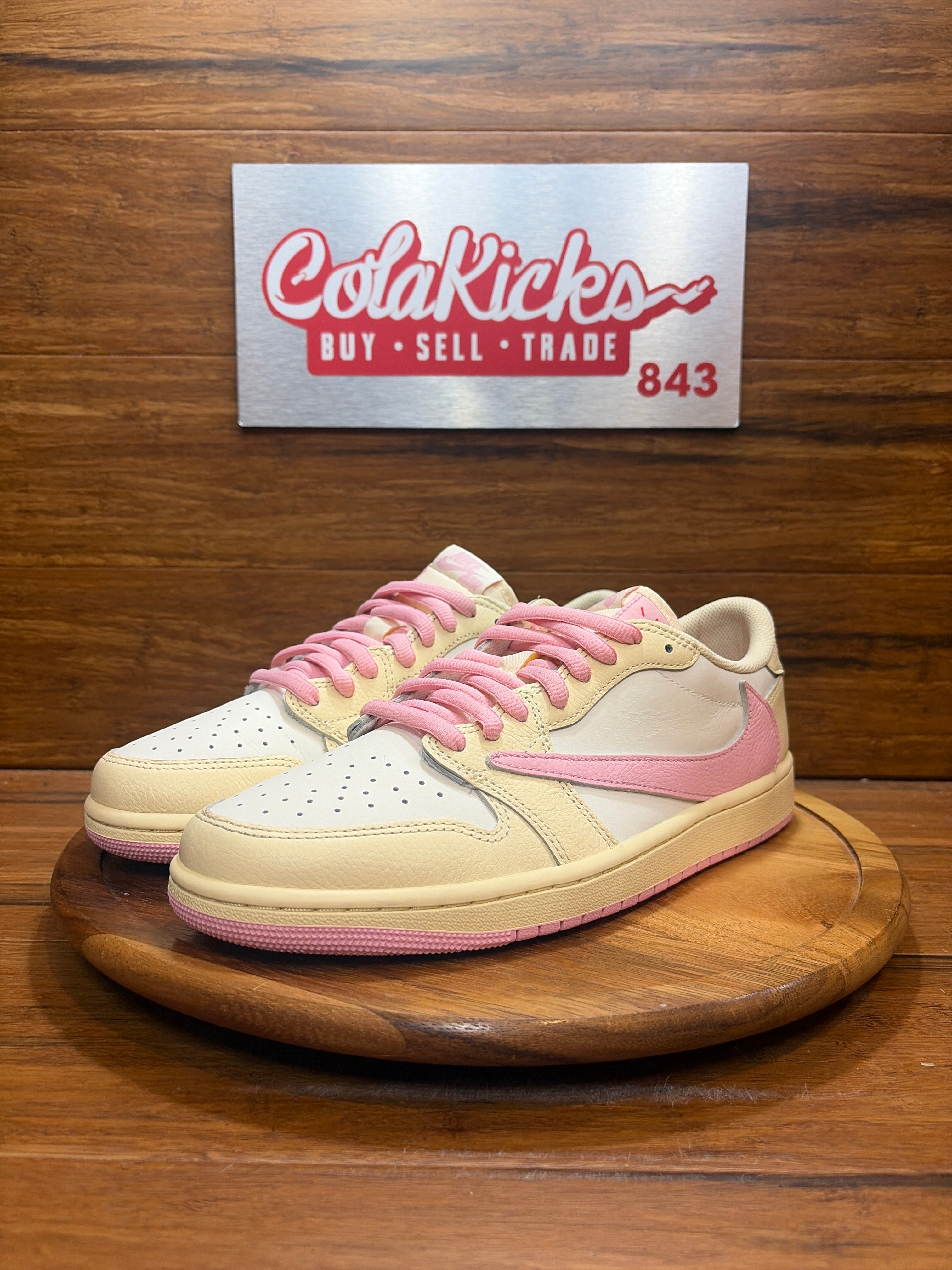 Jordan 1 Retro Low OG SP Travis Scott Shy Pink