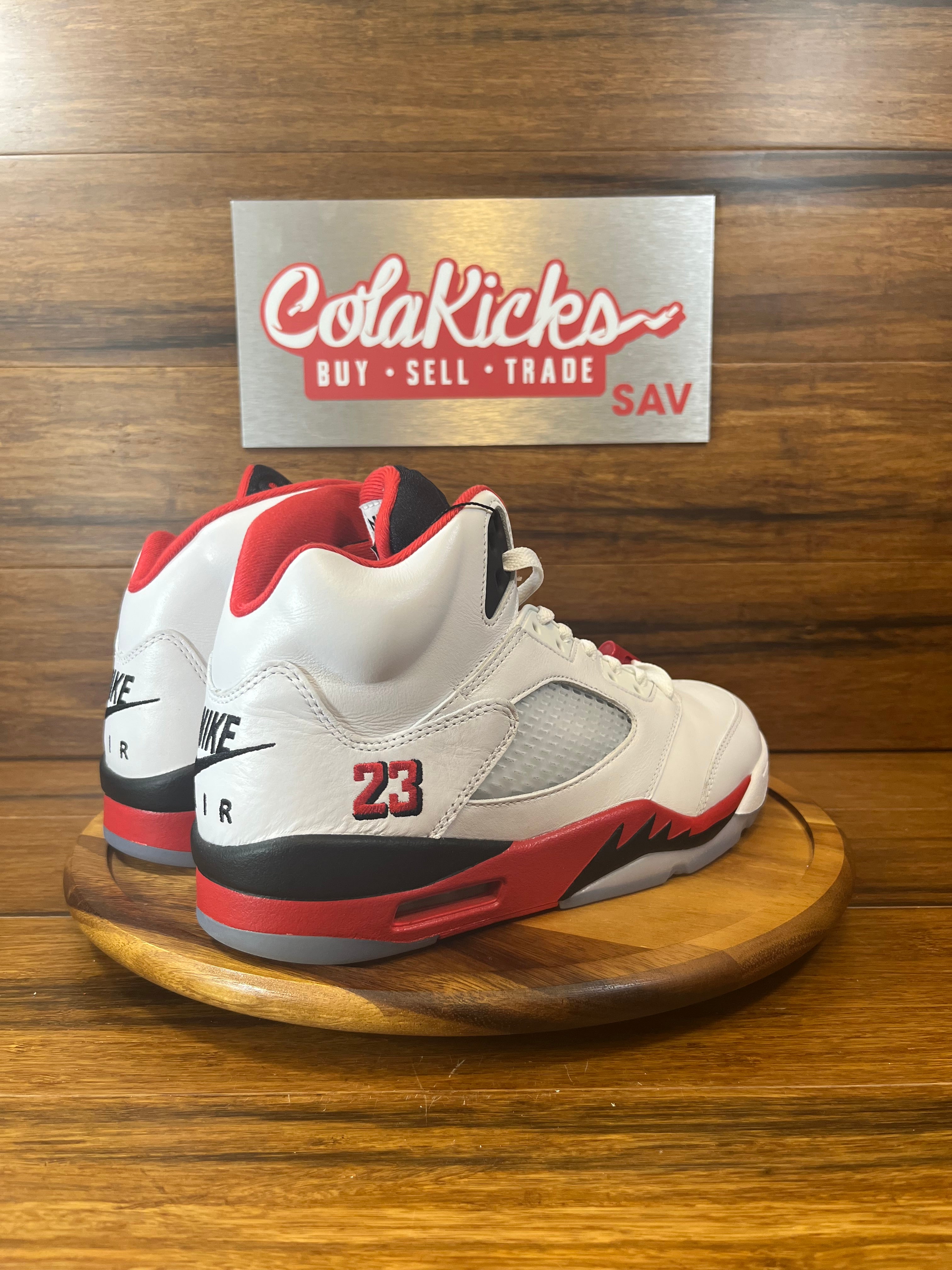 Jordan 5 Retro Fire Red Black Tongue (2025)