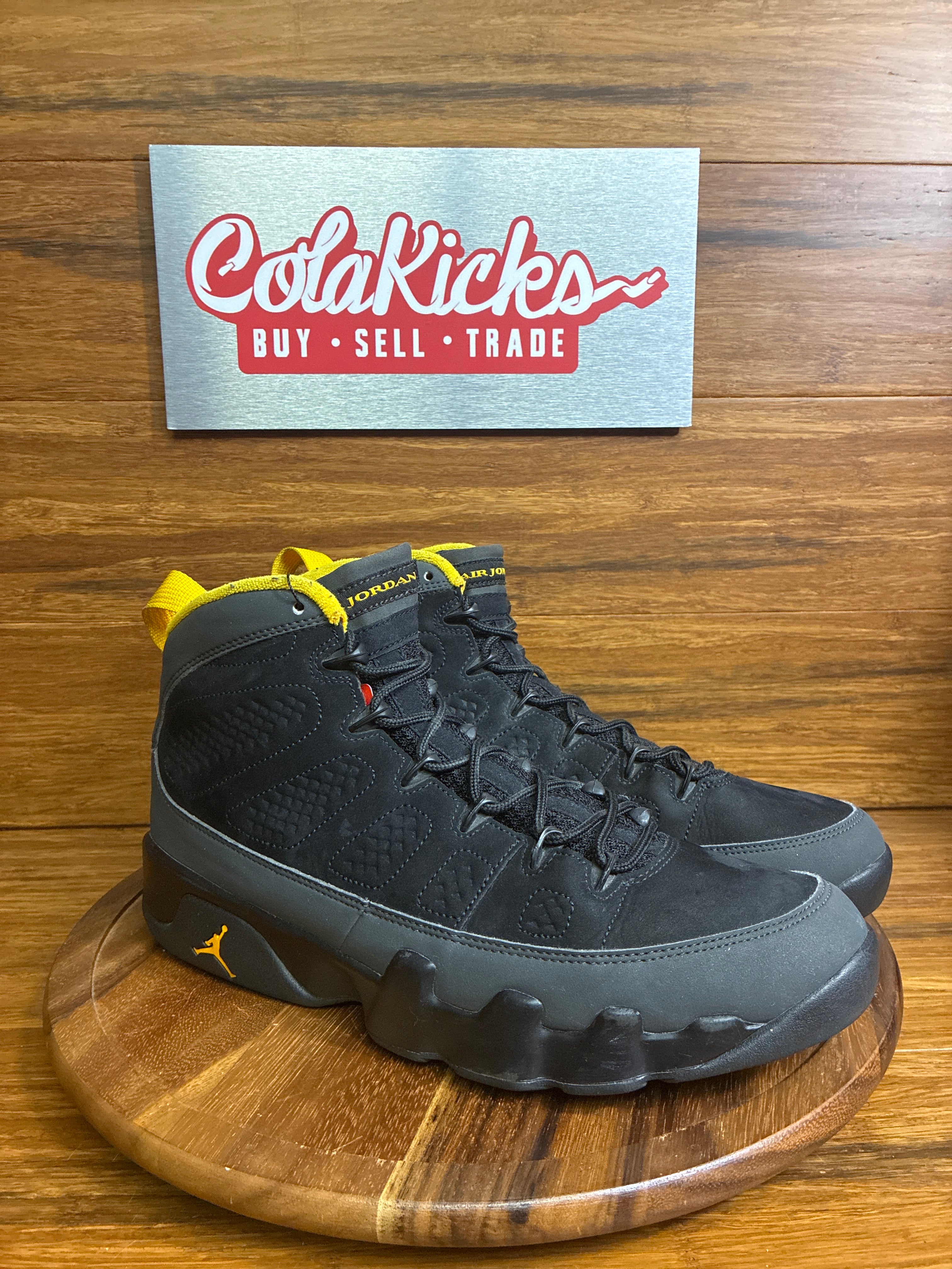 Jordan 9 Retro Dark Charcoal University Gold