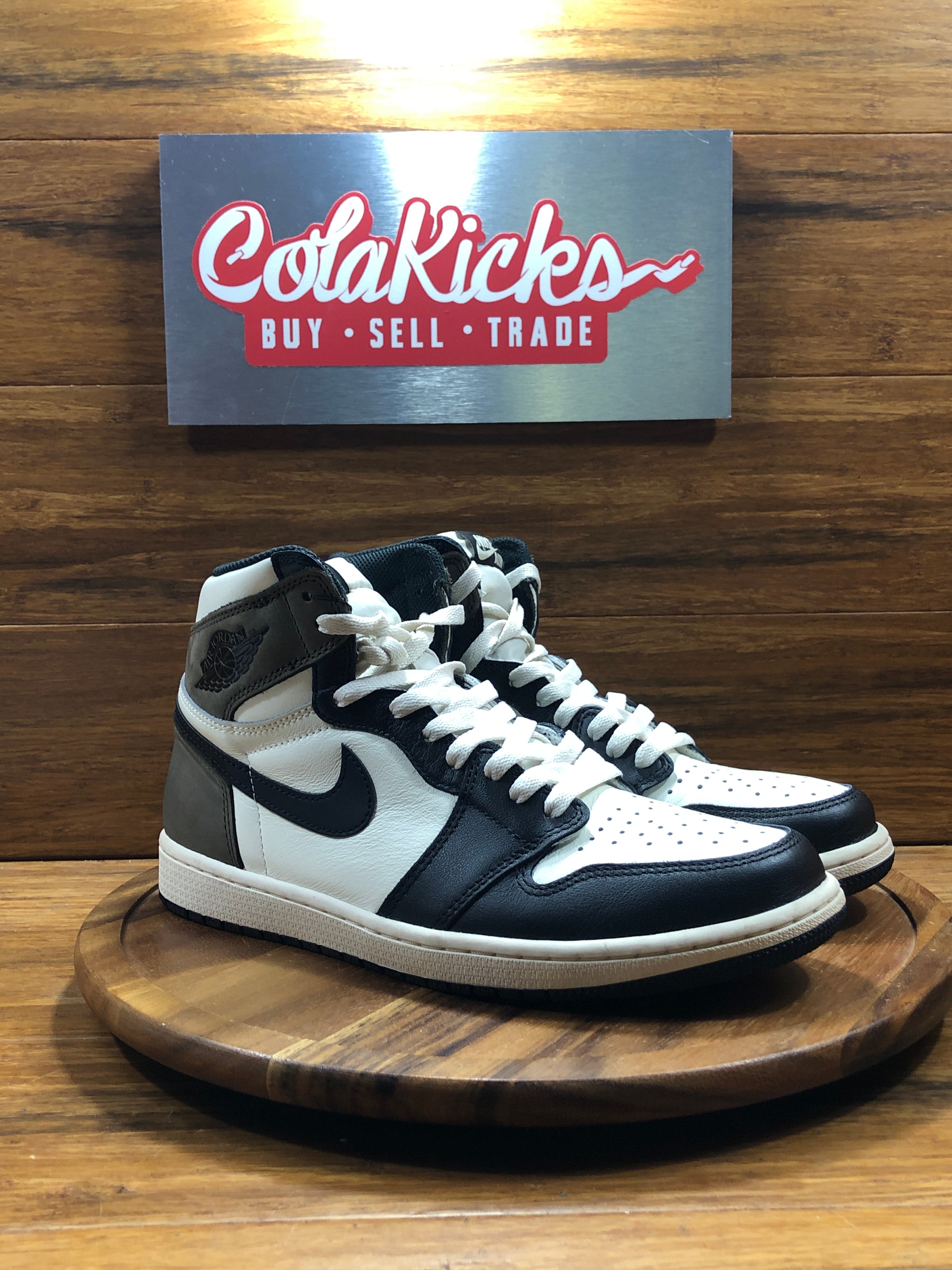Jordan 1 Retro High Dark Mocha