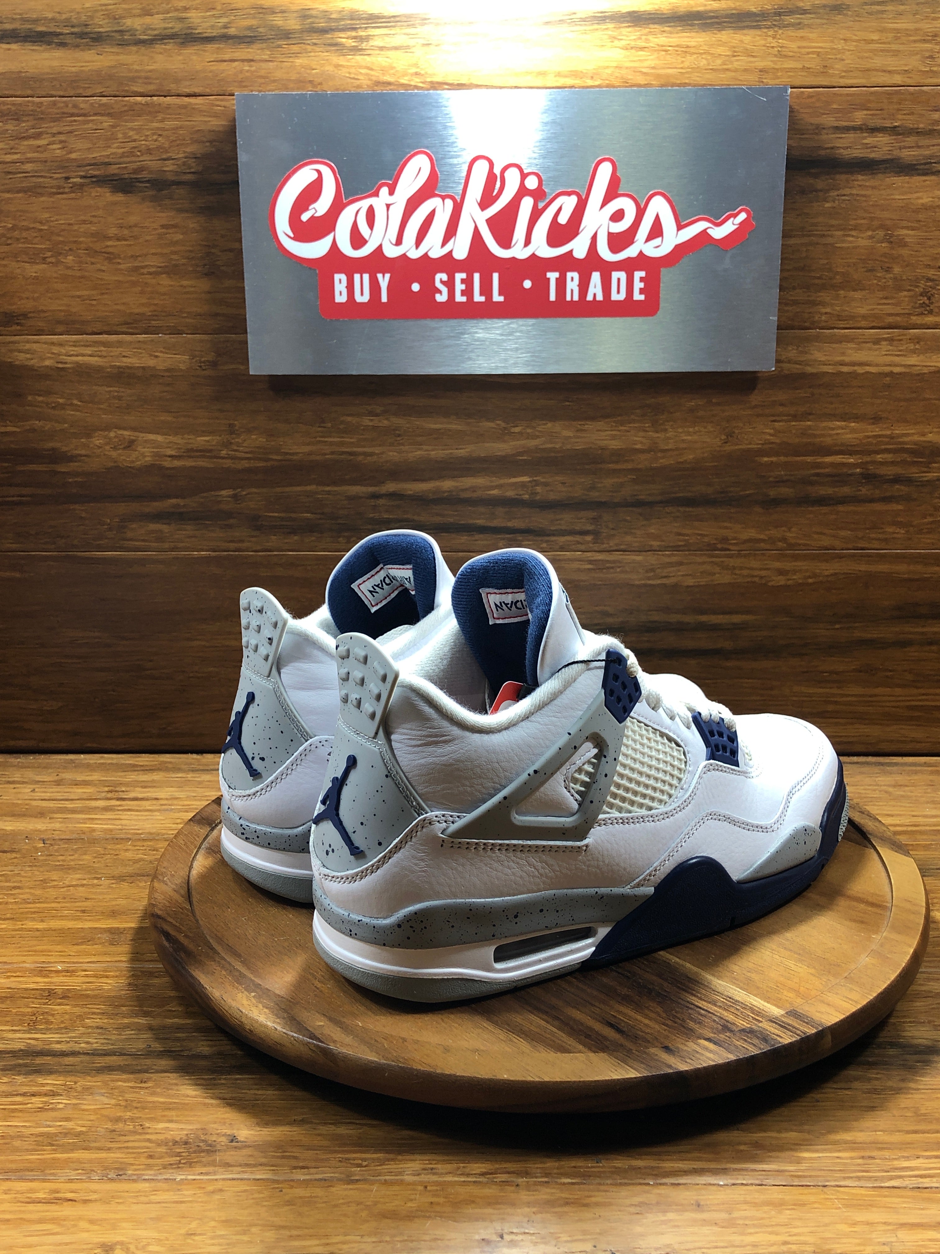 Jordan 4 Retro Midnight Navy