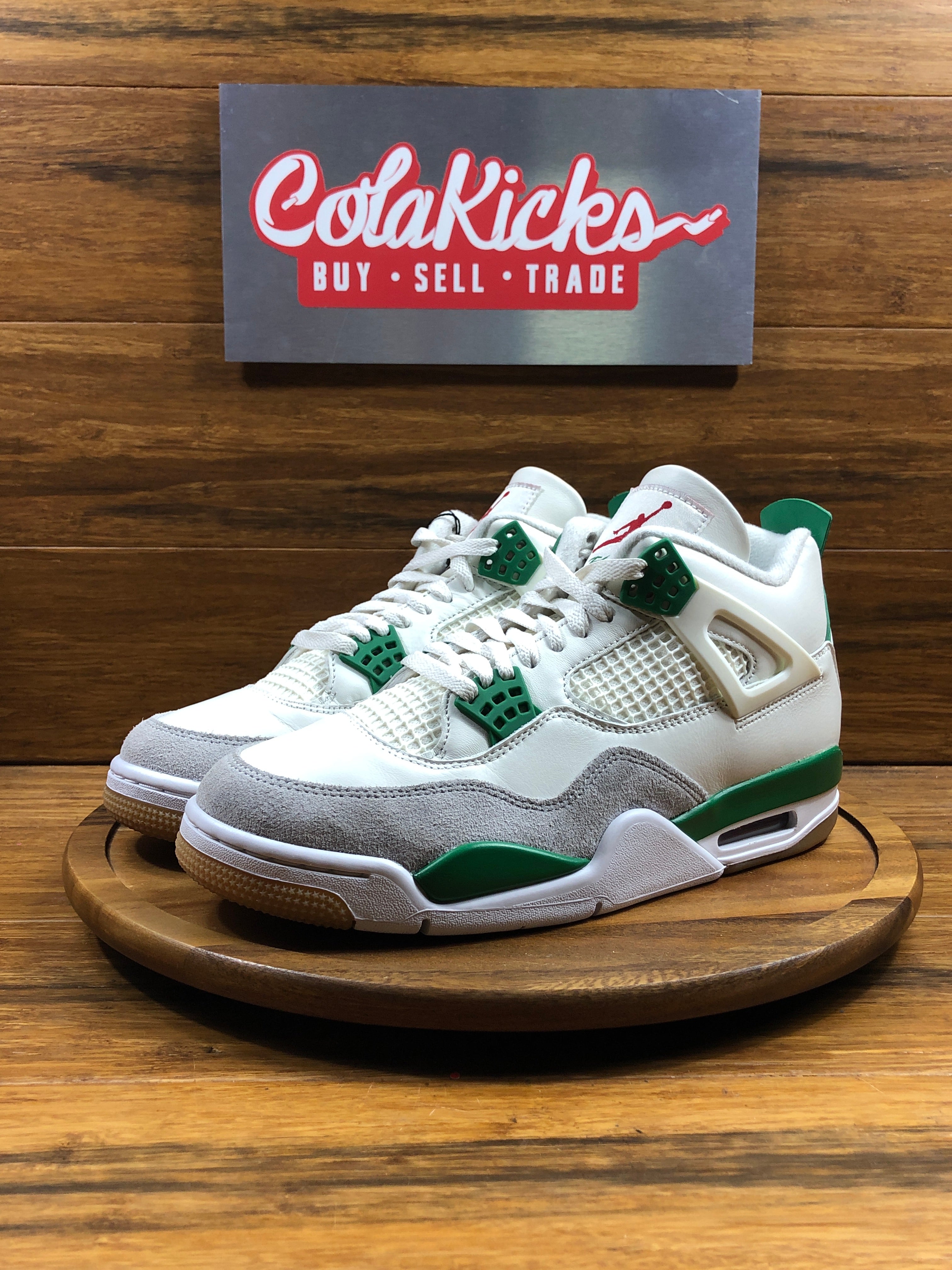 Jordan 4 Retro SB Pine Green