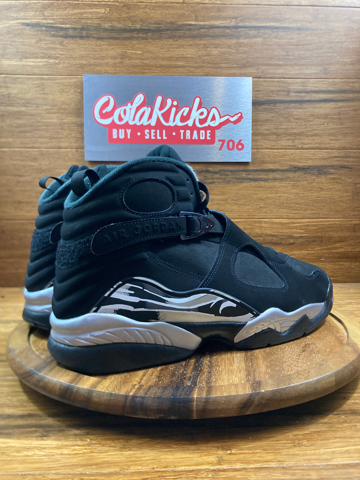 Jordan 8 Retro Chrome (2026)