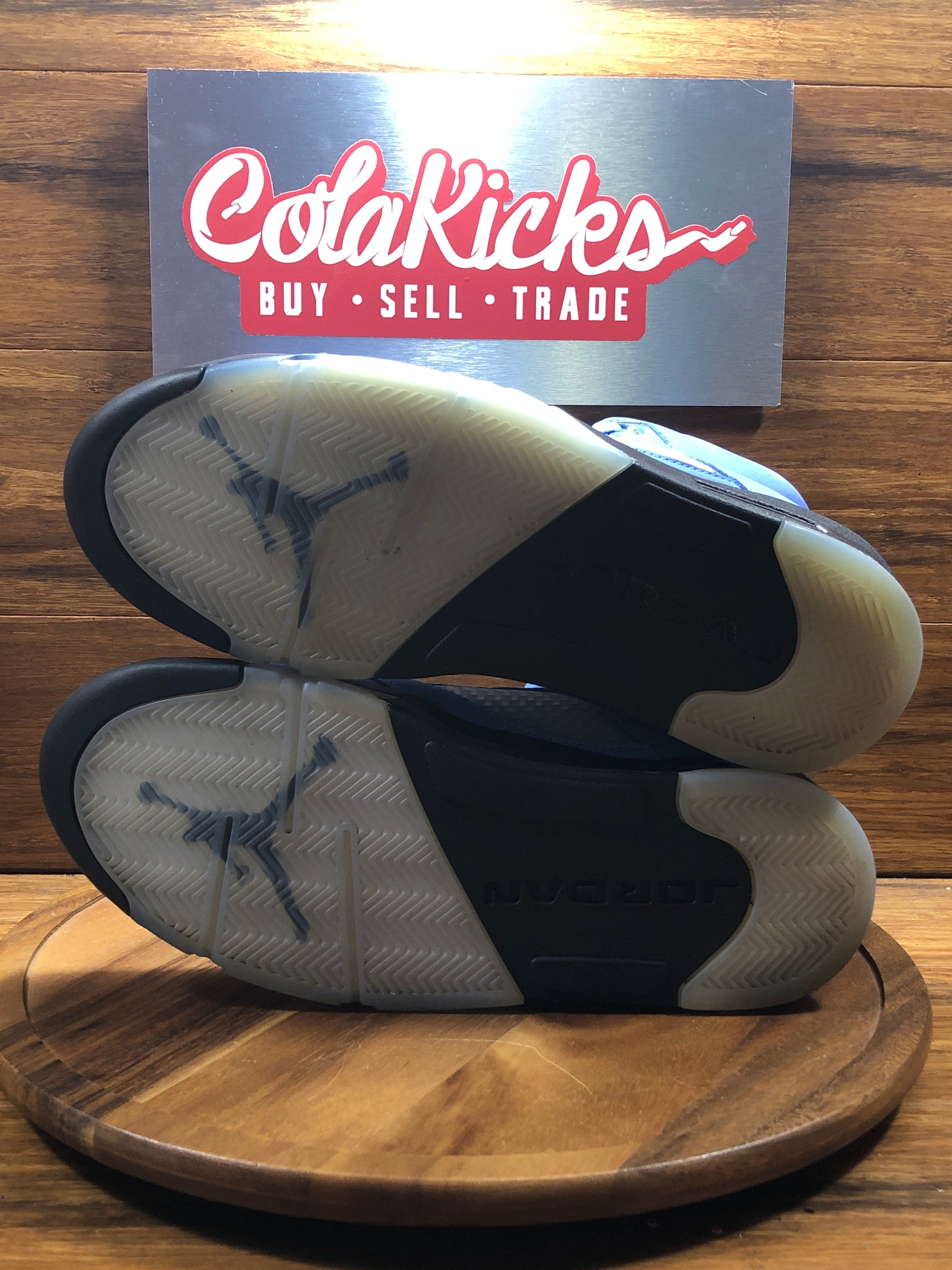 Jordan 5 Retro UNC University Blue