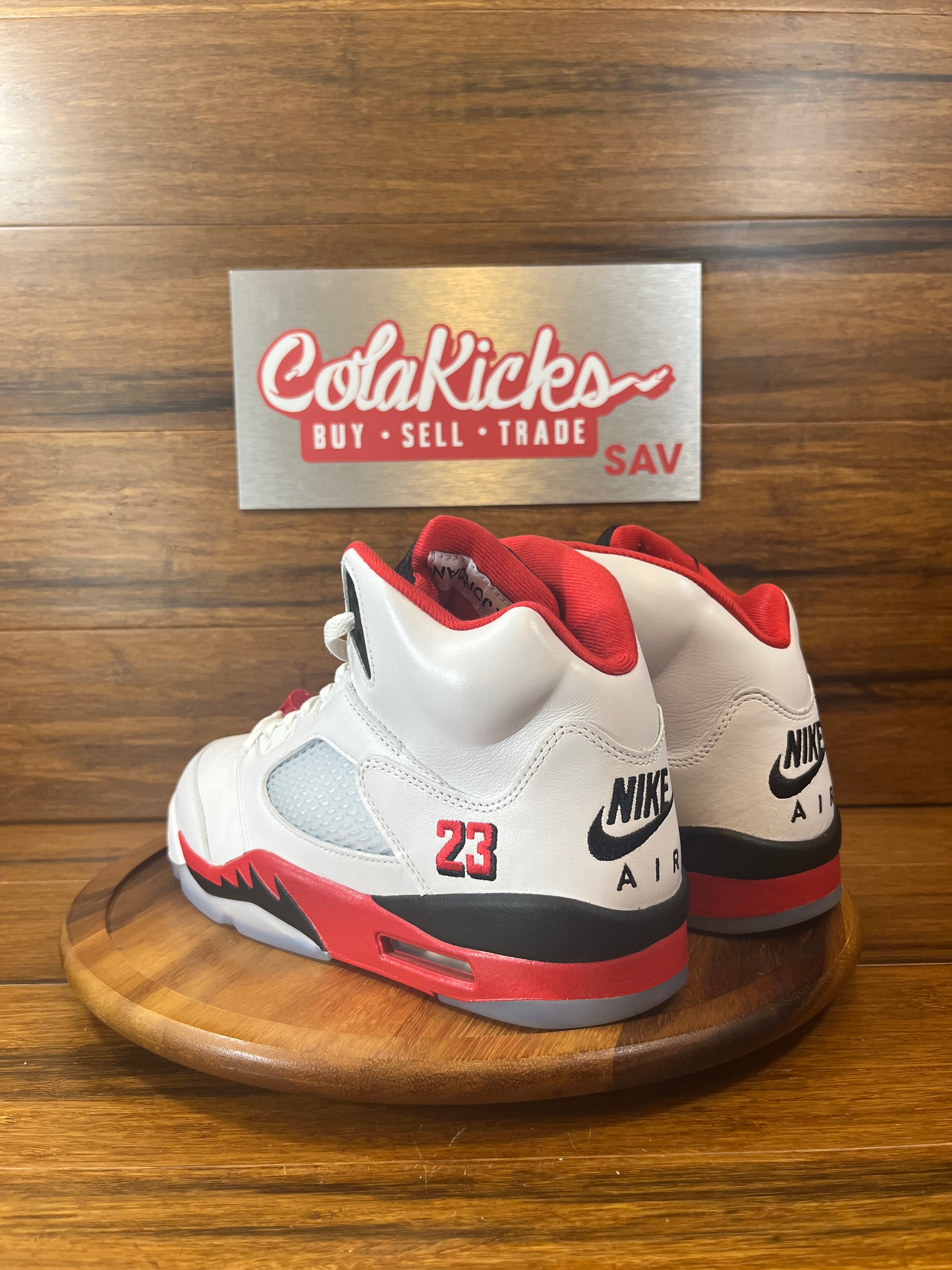 Jordan 5 Retro Fire Red Black Tongue (2025)