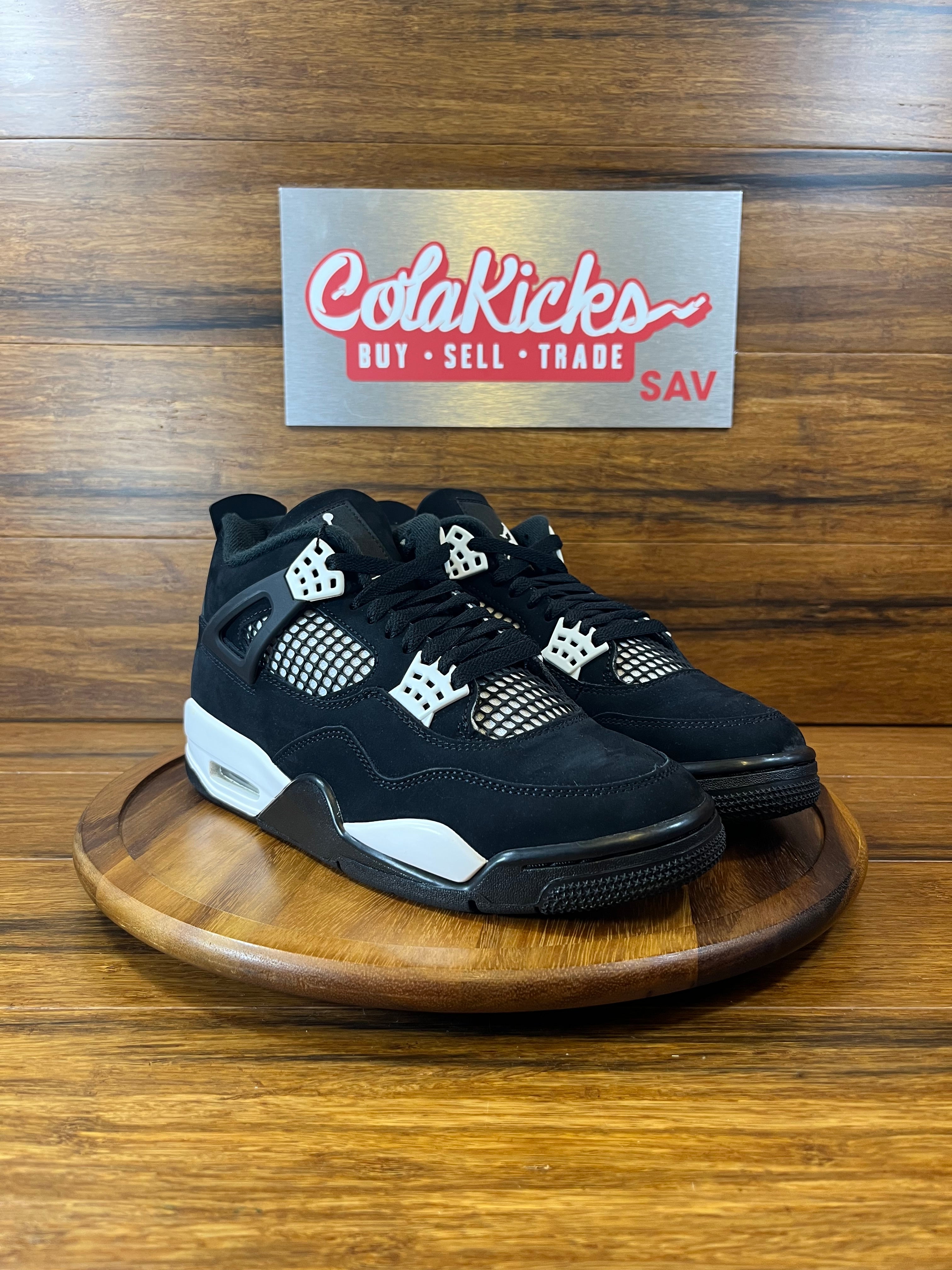 Jordan 4 Retro White Thunder