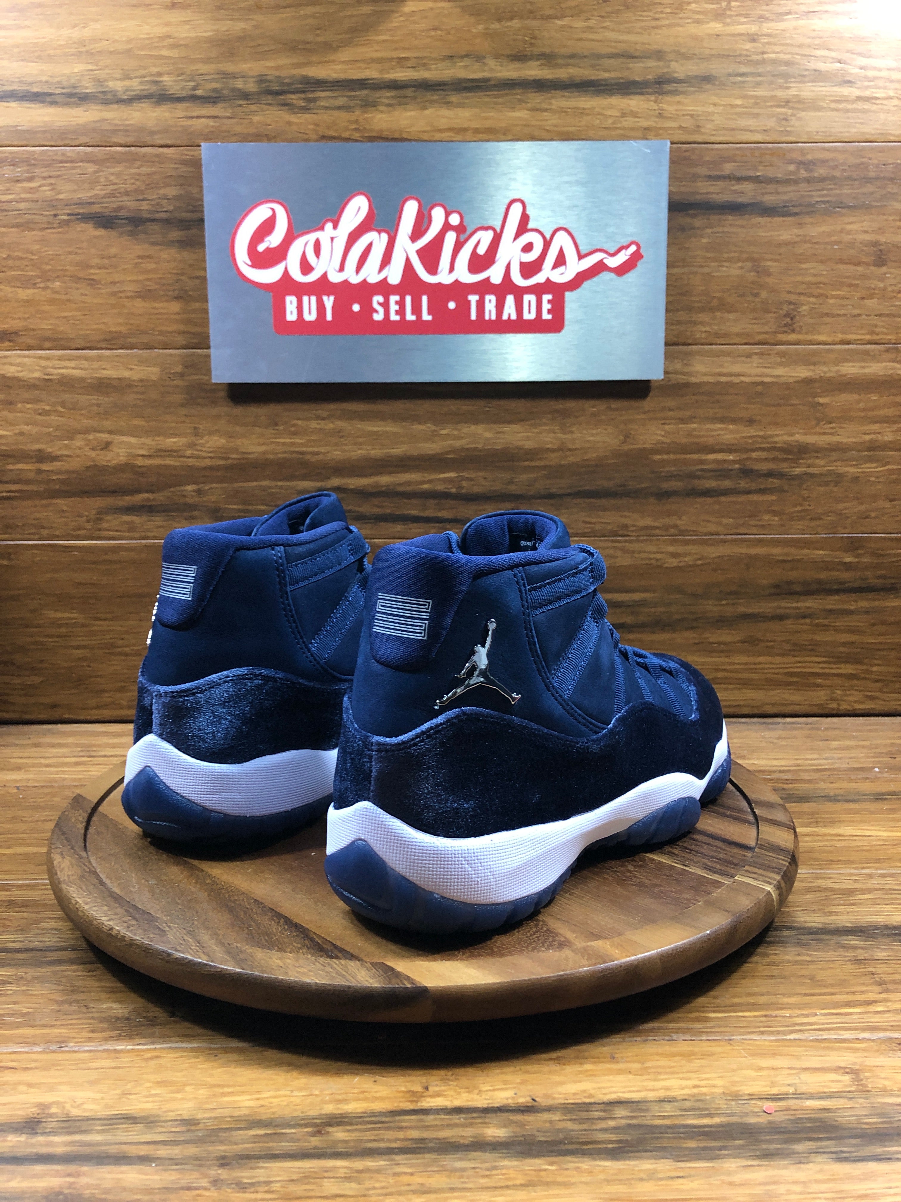 Jordan 11 Retro Midnight Navy (Women's)