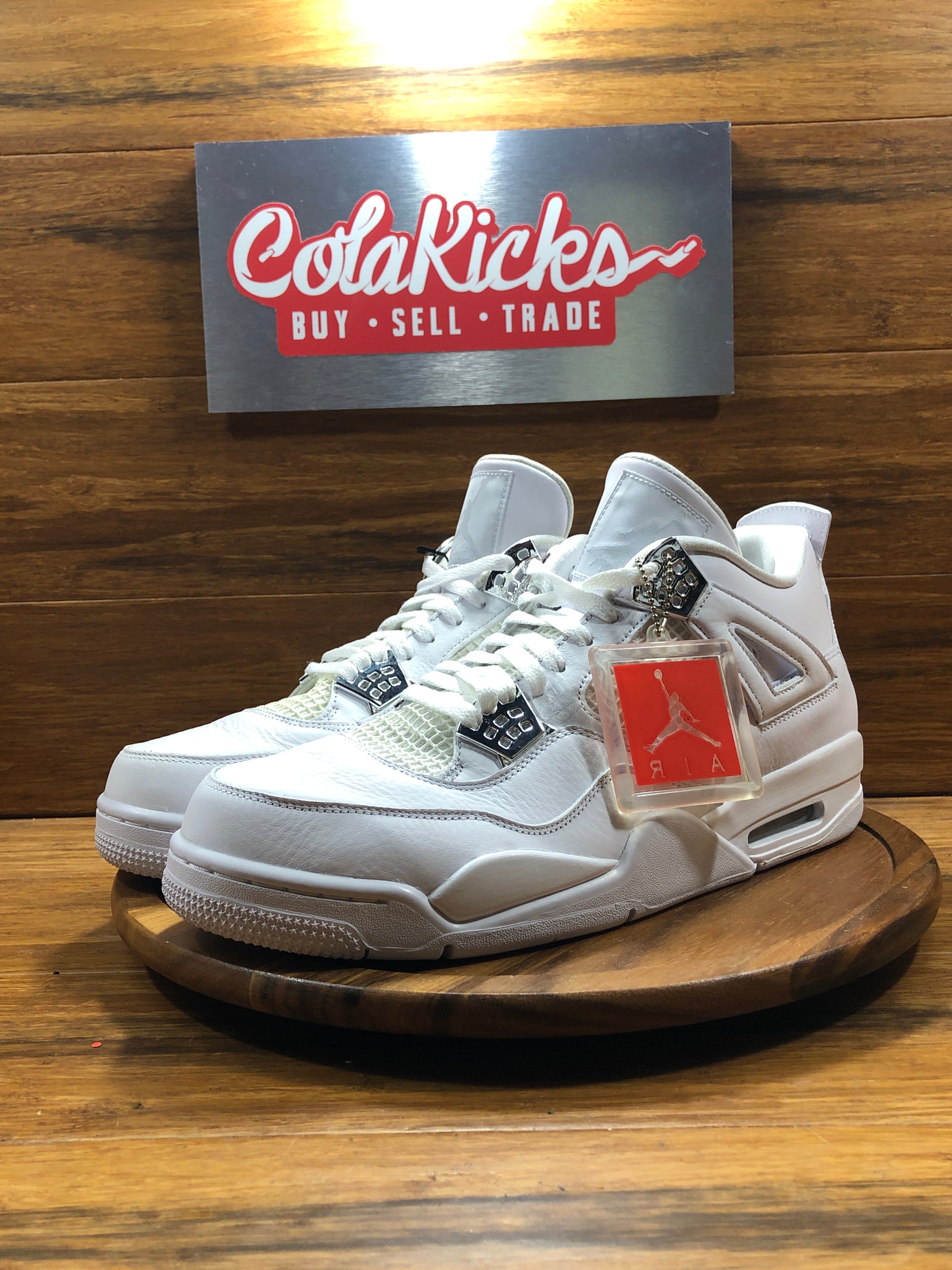 Jordan 4 Retro Pure Money (2017) (YELLOWING)