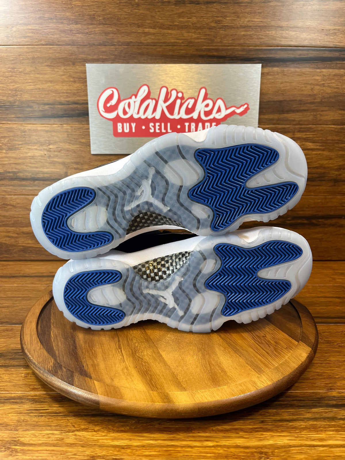 Jordan 11 Retro Low Space Jam