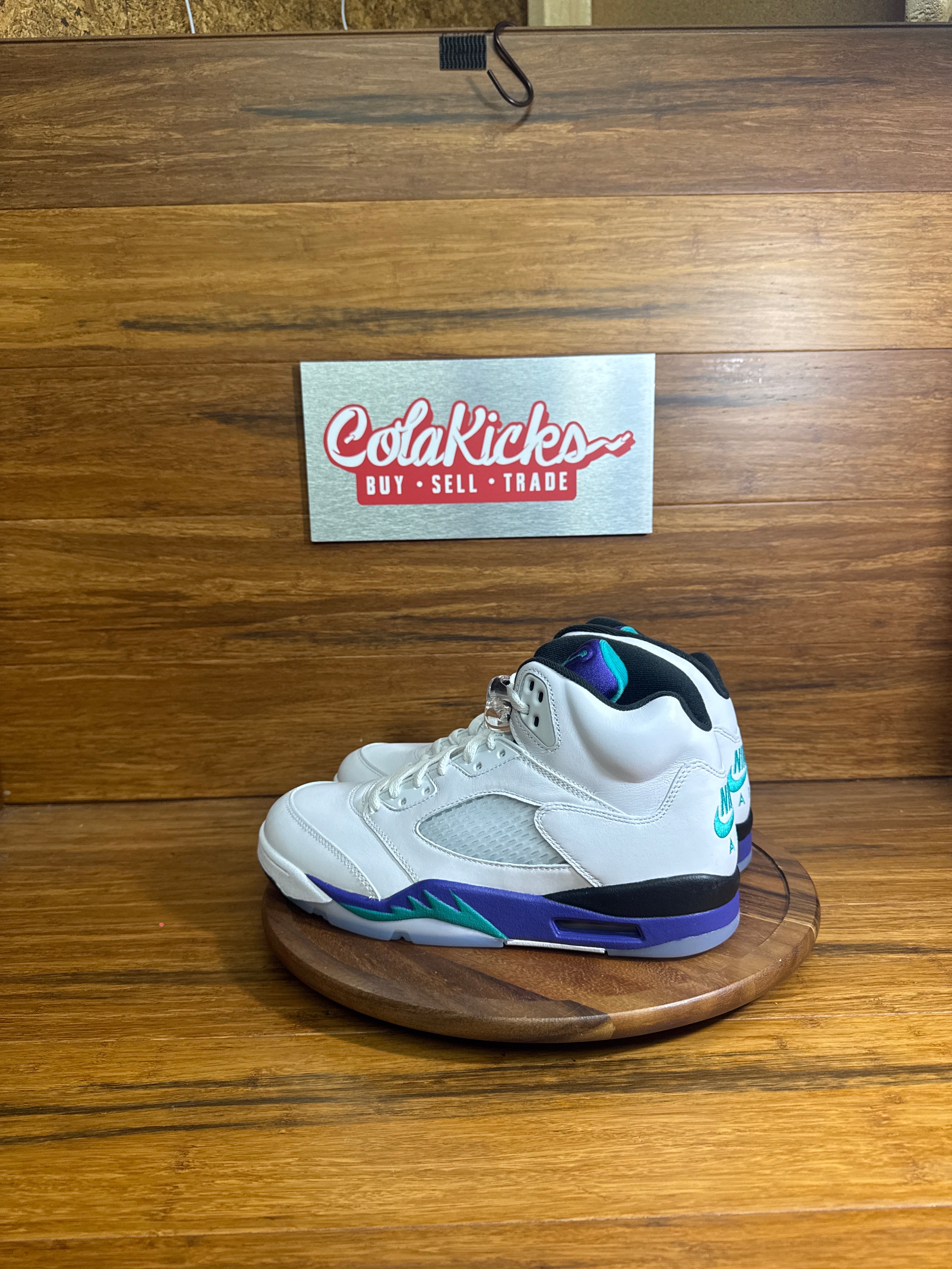 Jordan 5 Retro Grape (2025)