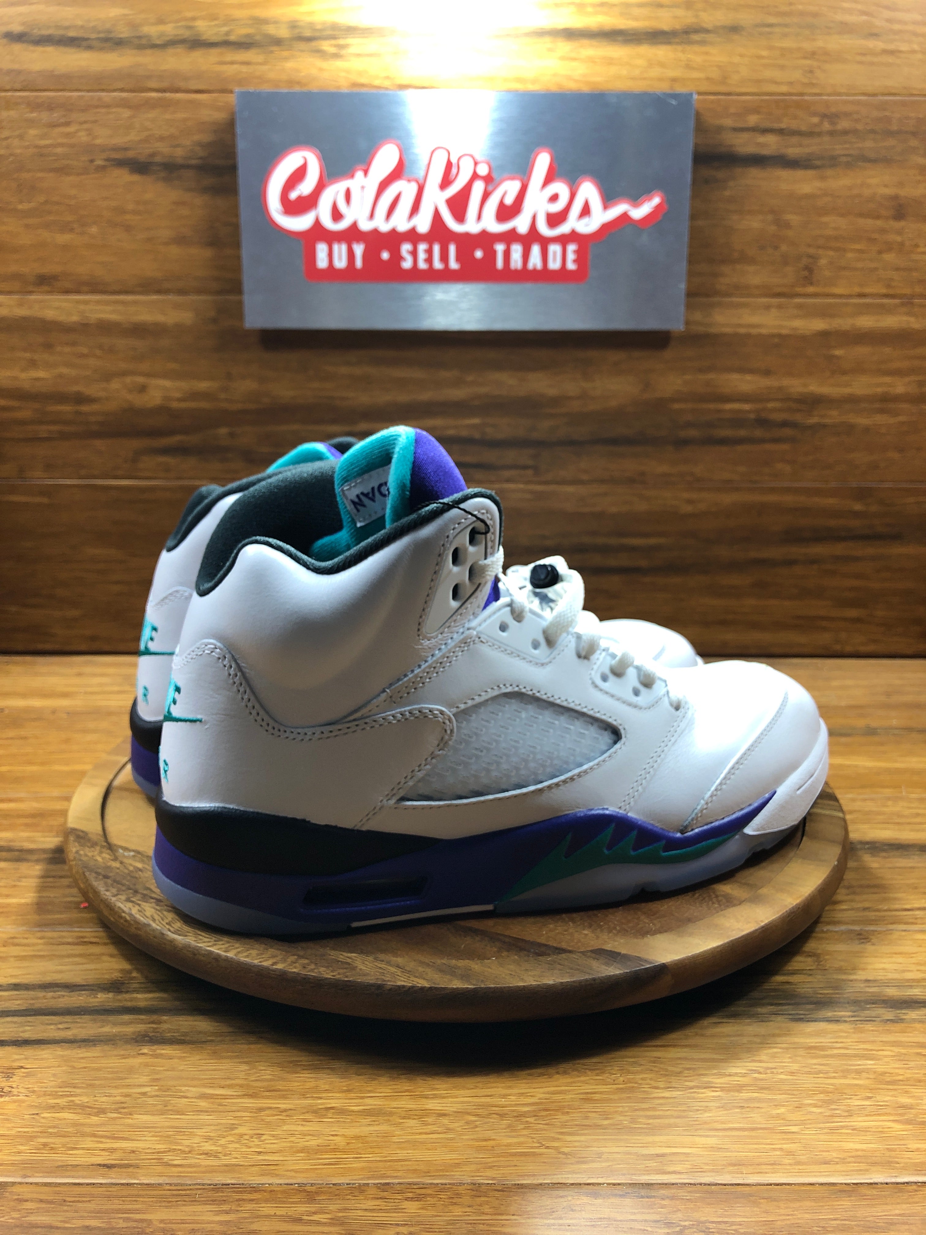 Jordan 5 Retro Grape (2025)