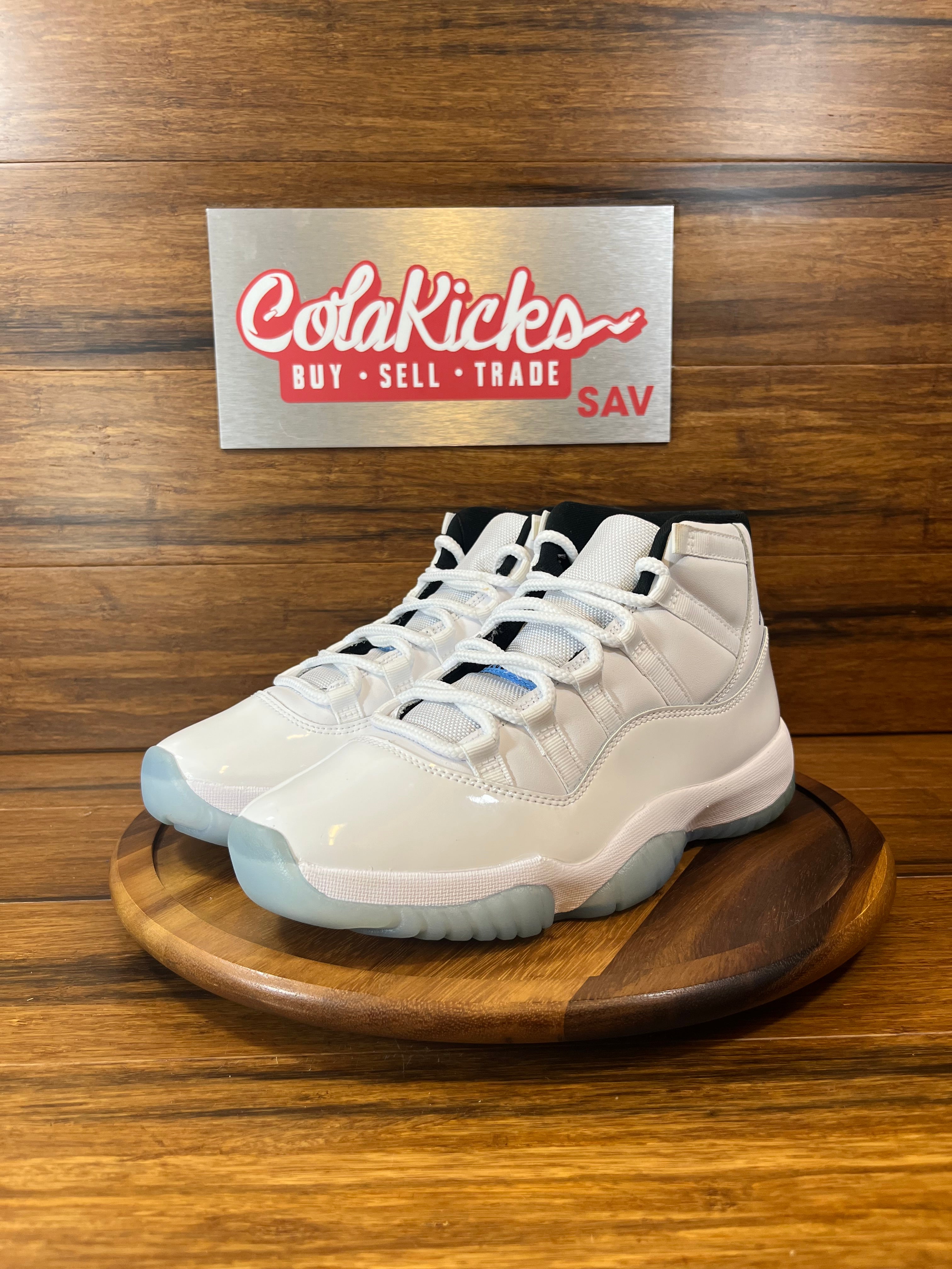 Jordan 11 Retro Legend Blue (2024)