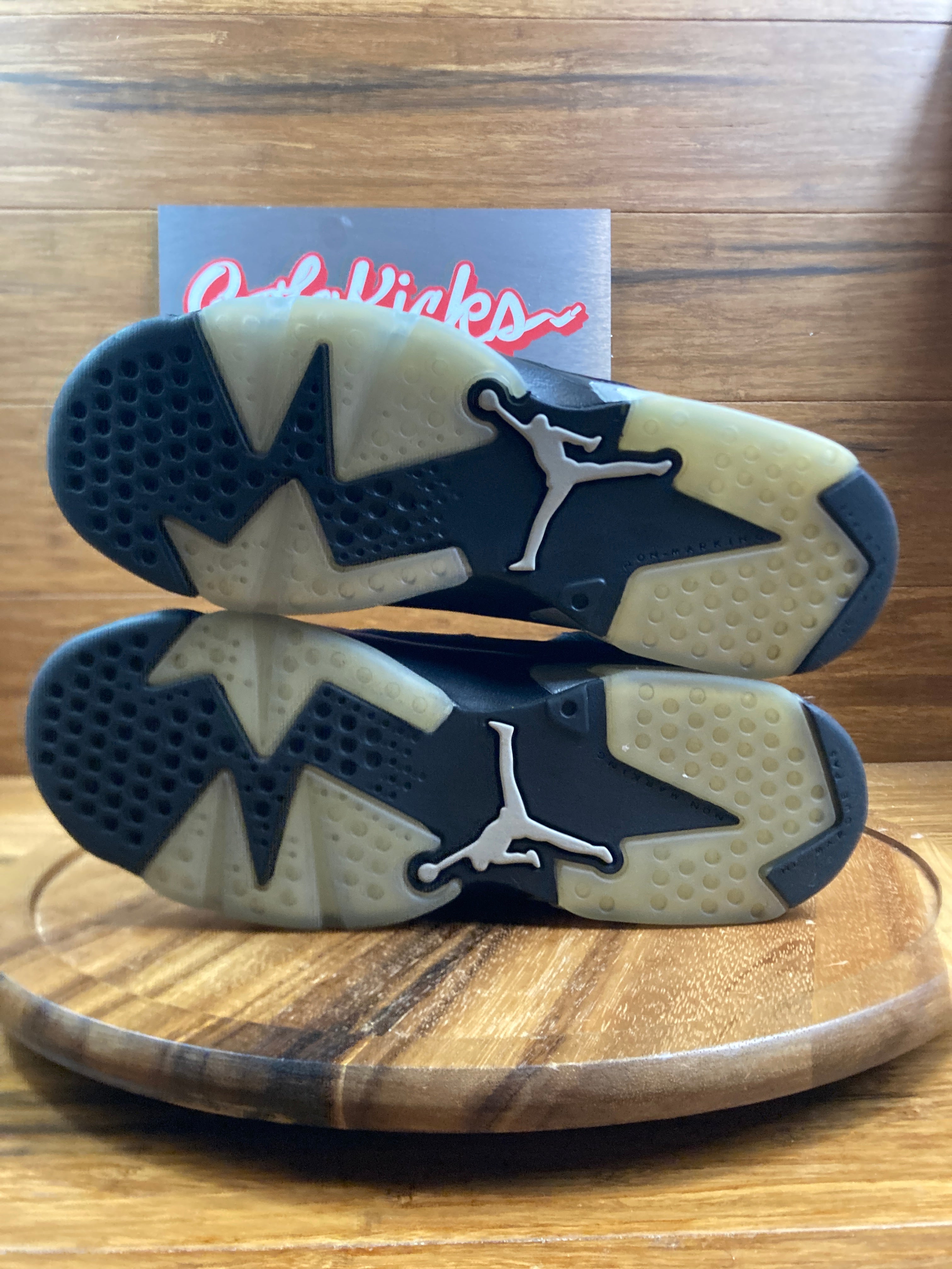 Jordan 6 Retro Chrome