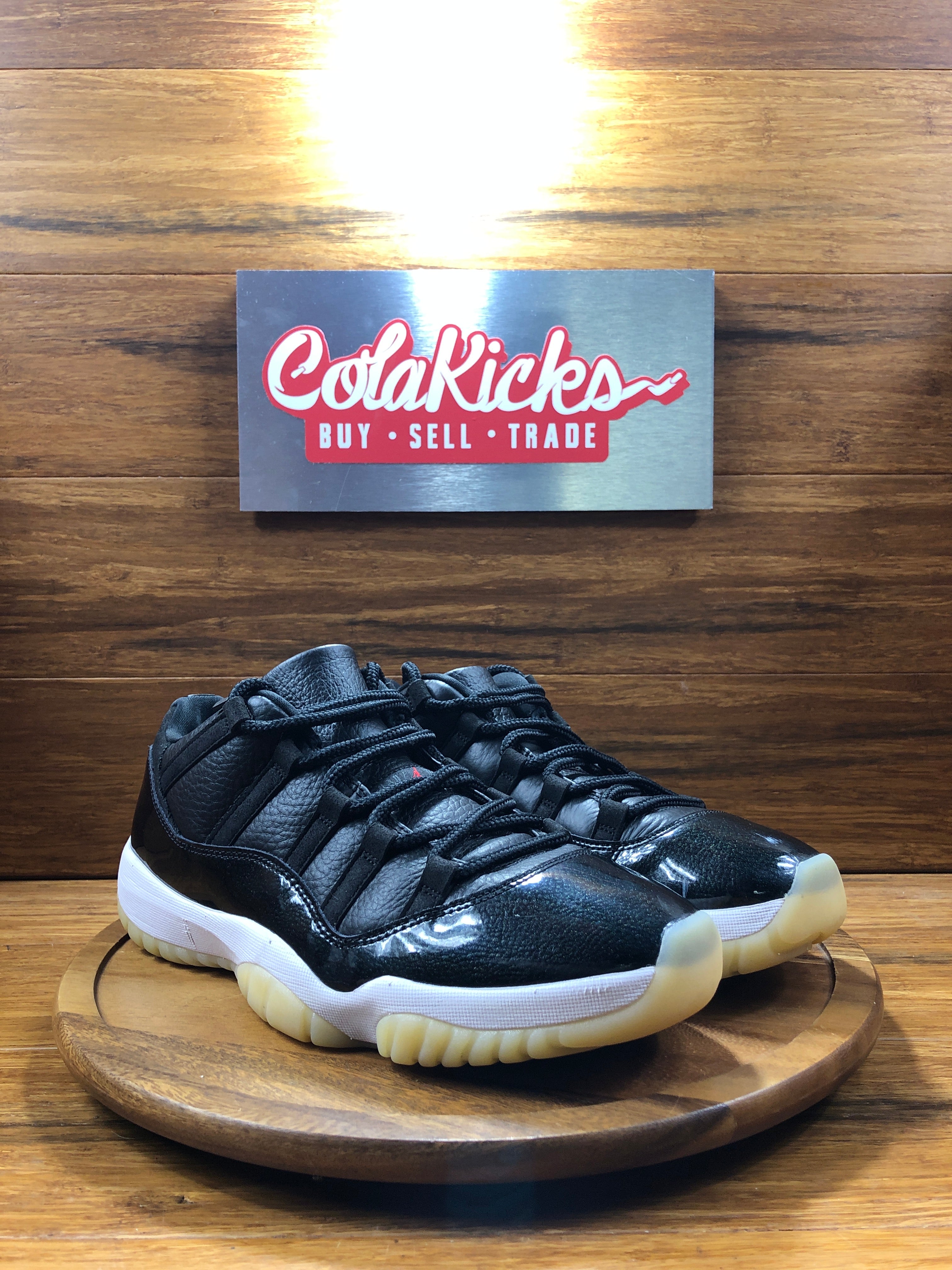 Jordan 11 Retro Low 72-10