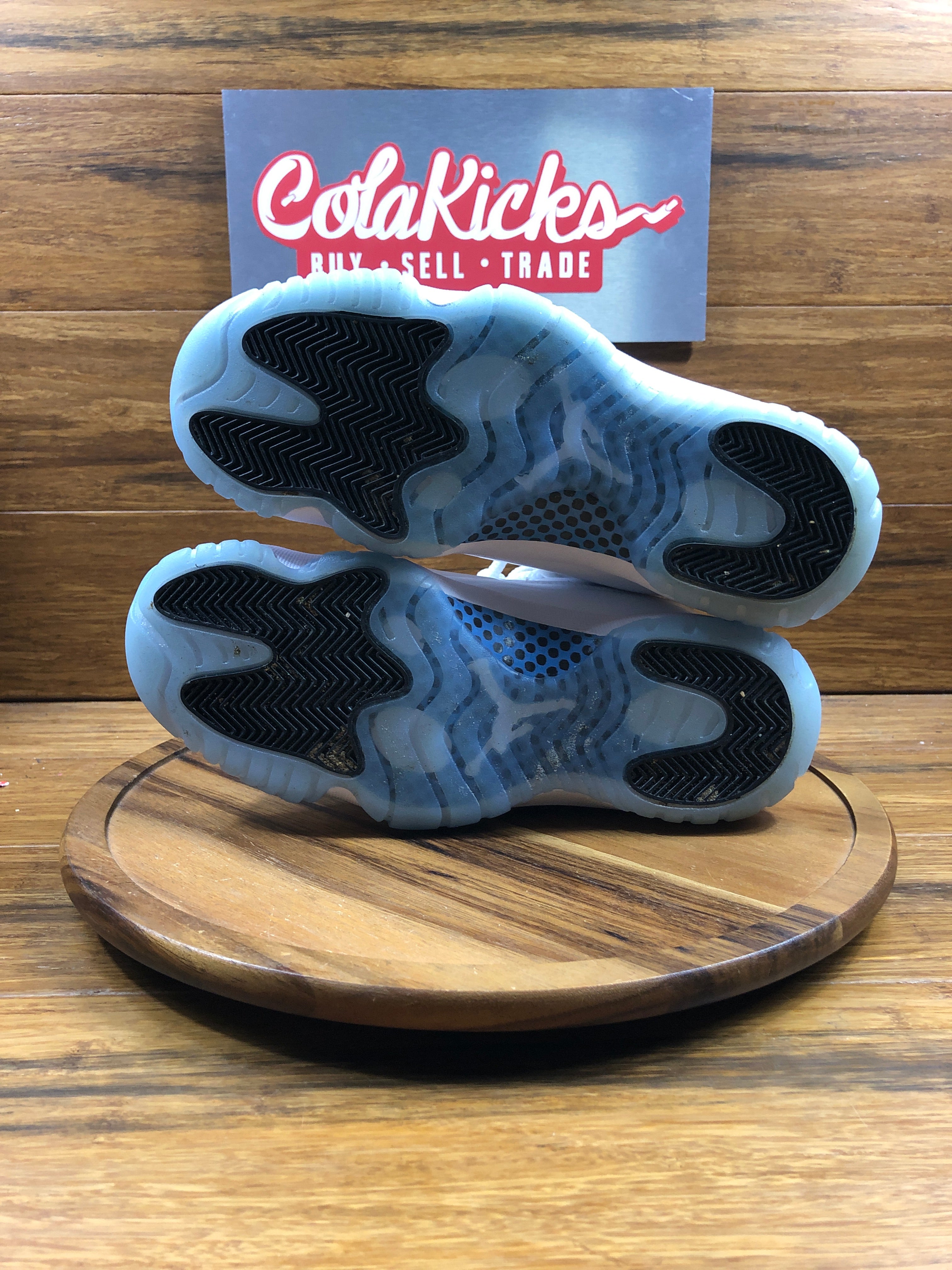 Jordan 11 Retro Legend Blue (2024)