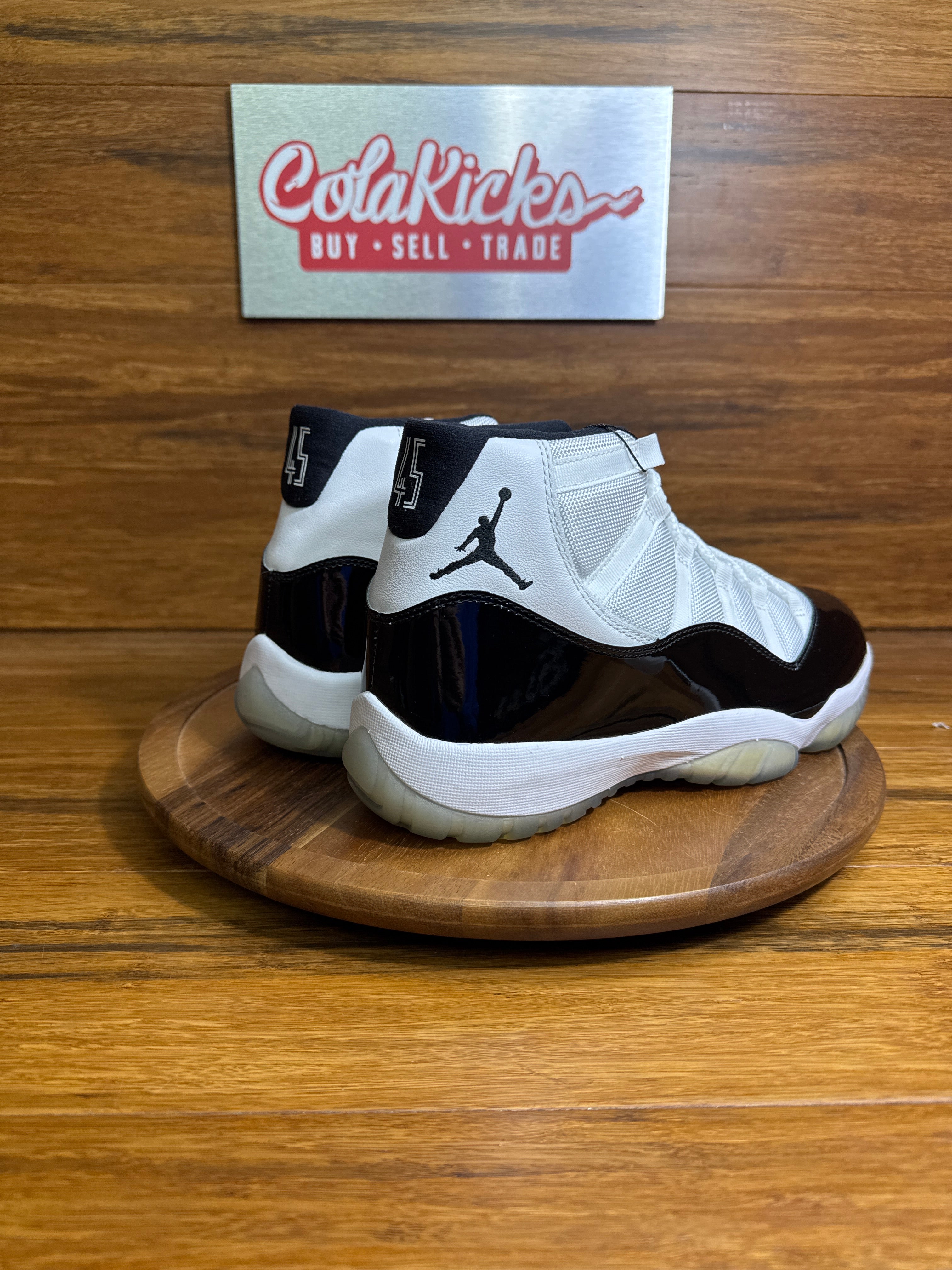 Jordan 11 Retro Concord (2018) - Tried on