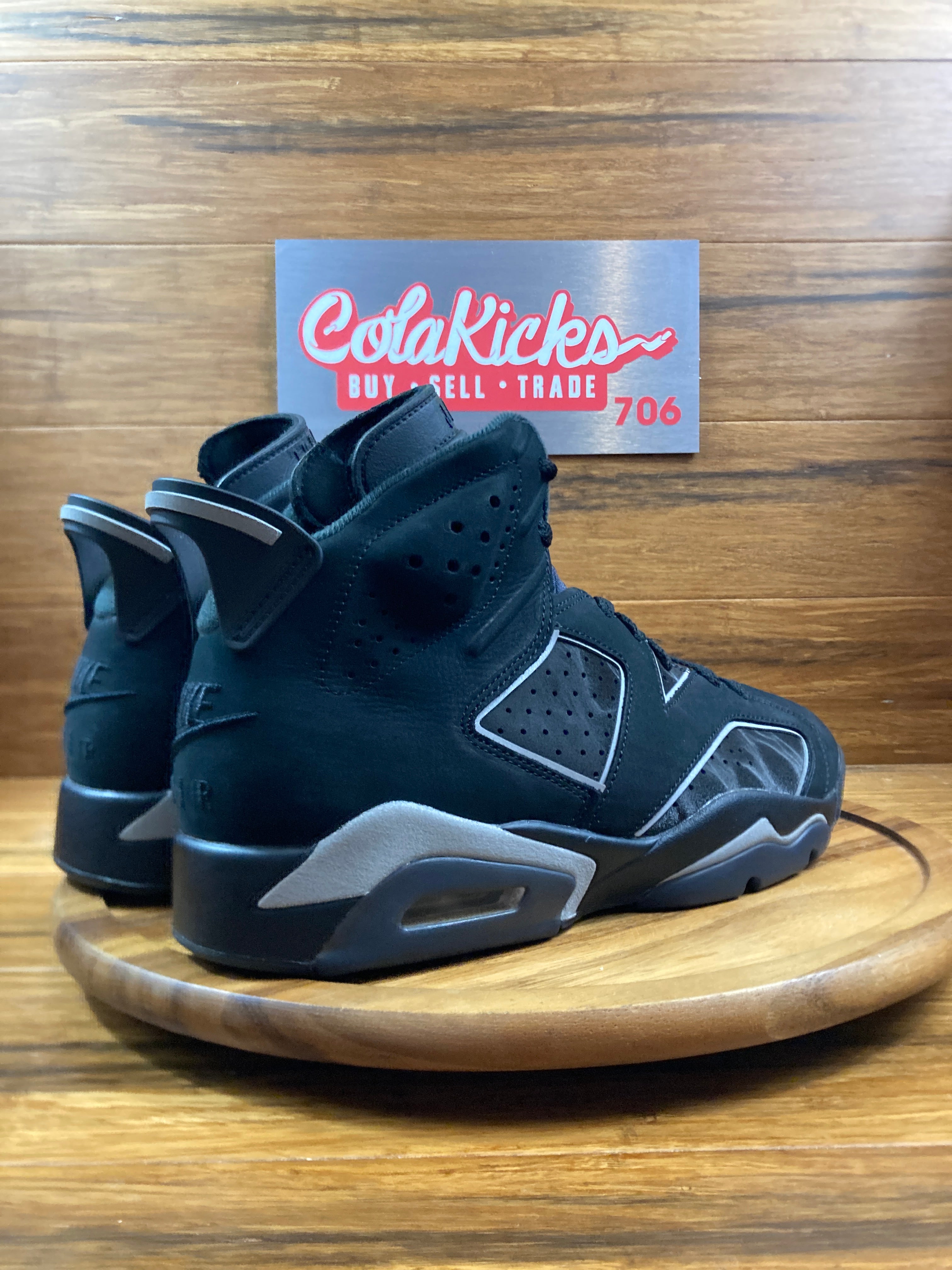 Jordan 6 Retro Cap and Gown