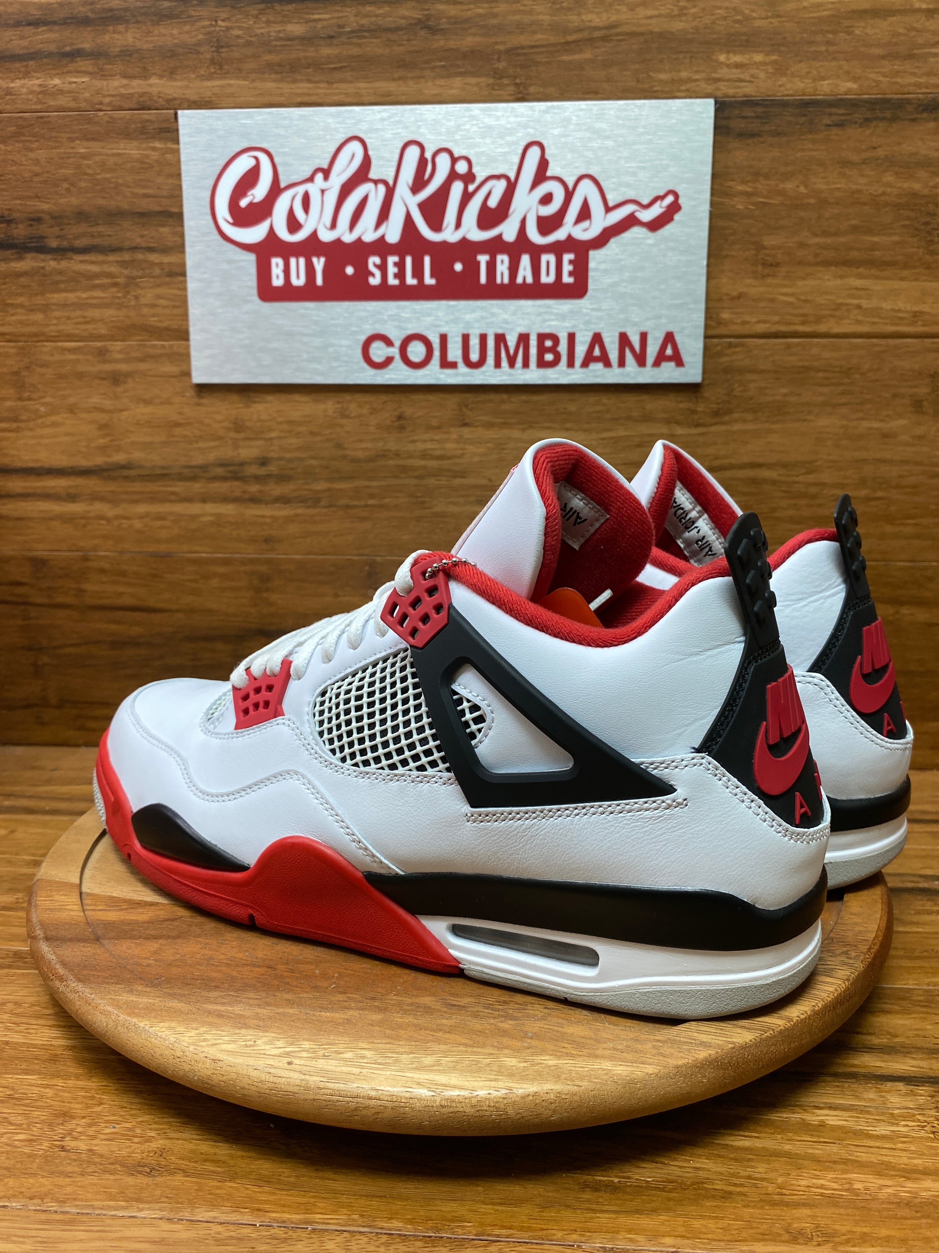 Jordan 4 Retro Fire Red (2020)