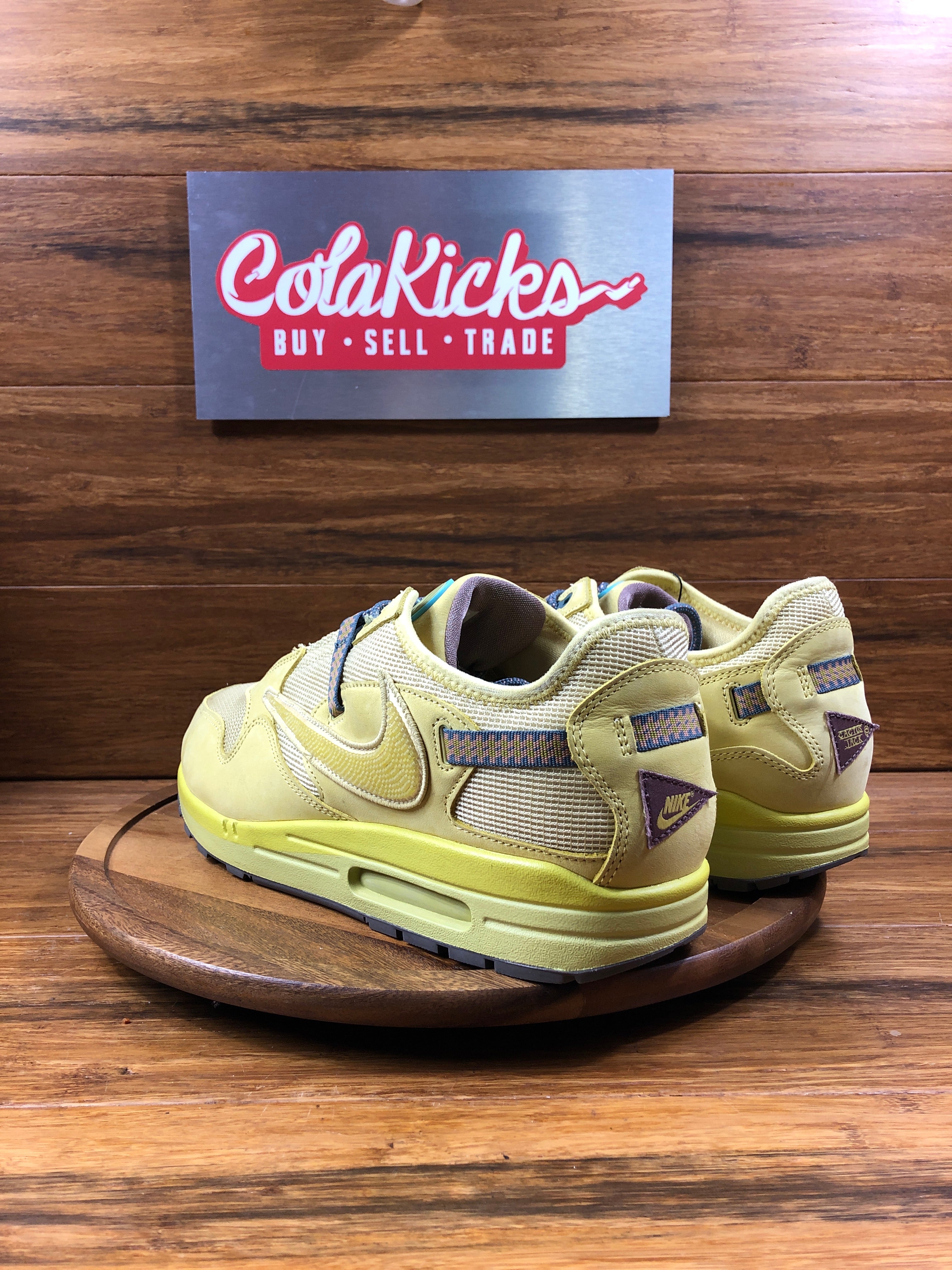 Nike Air Max 1 Travis Scott Cactus Jack Saturn Gold