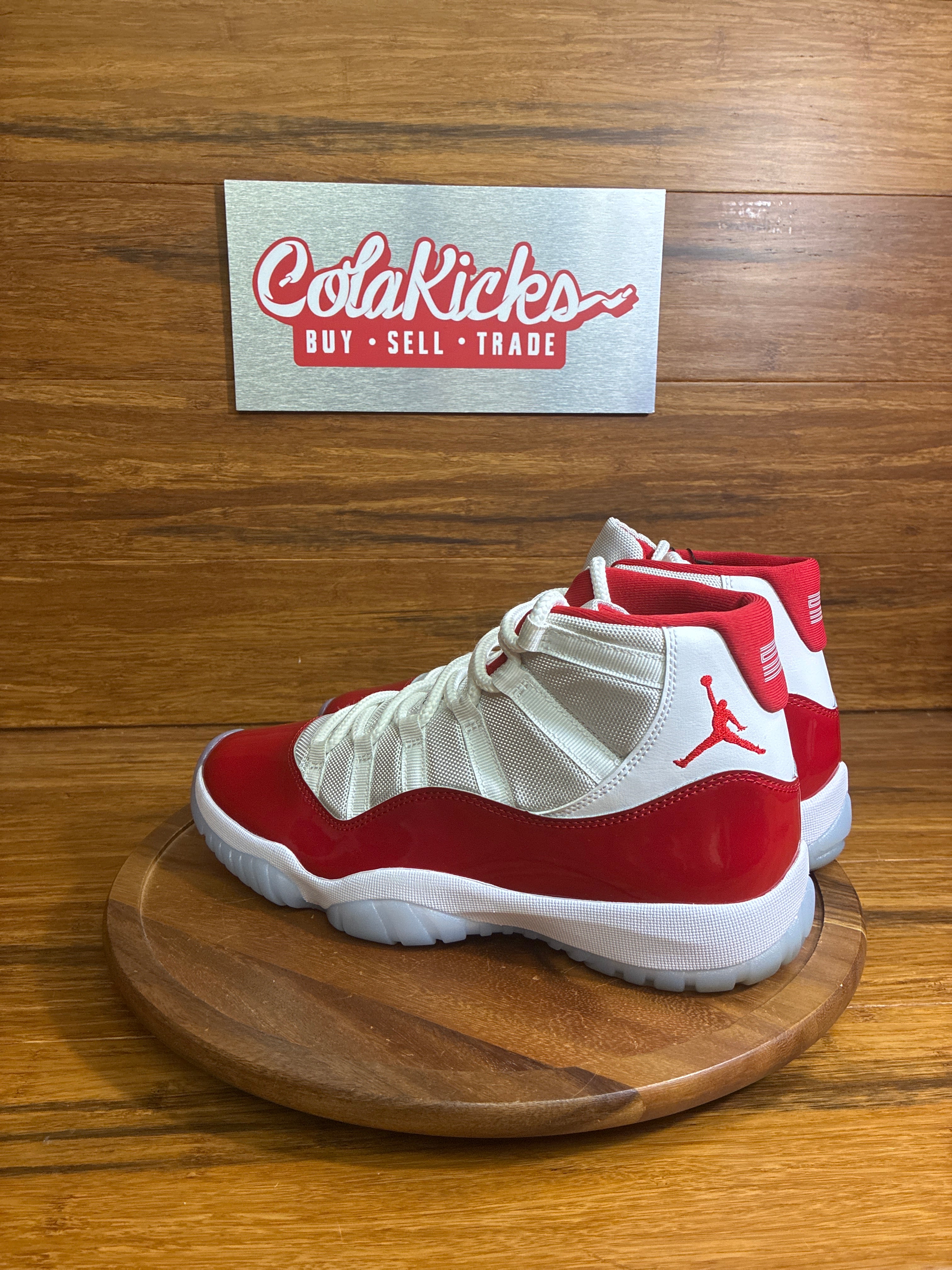 Jordan 11 Retro Cherry (2022)