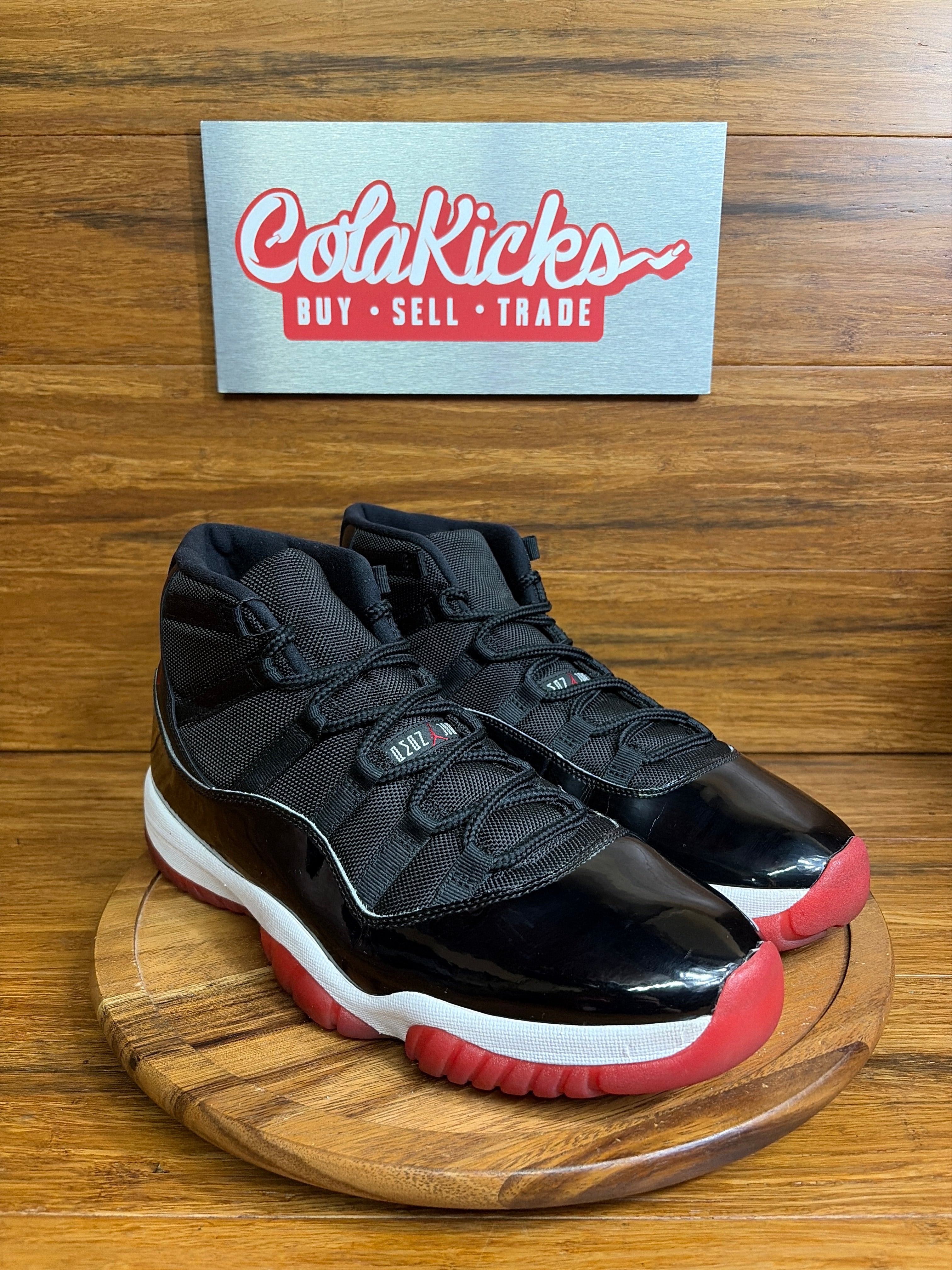Jordan 11 Retro Playoffs Bred (2019)