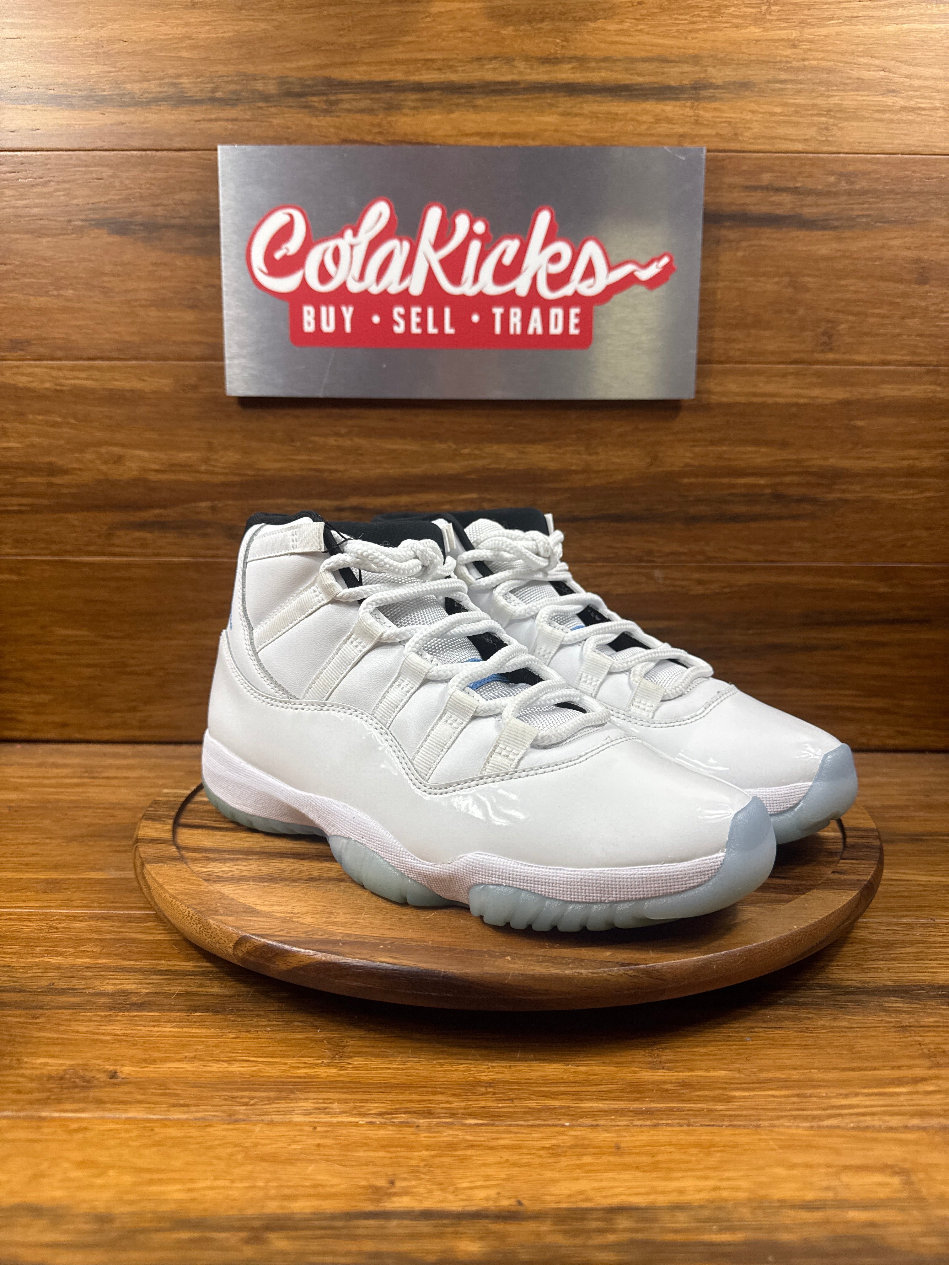 Jordan 11 Retro Legend Blue (2024)