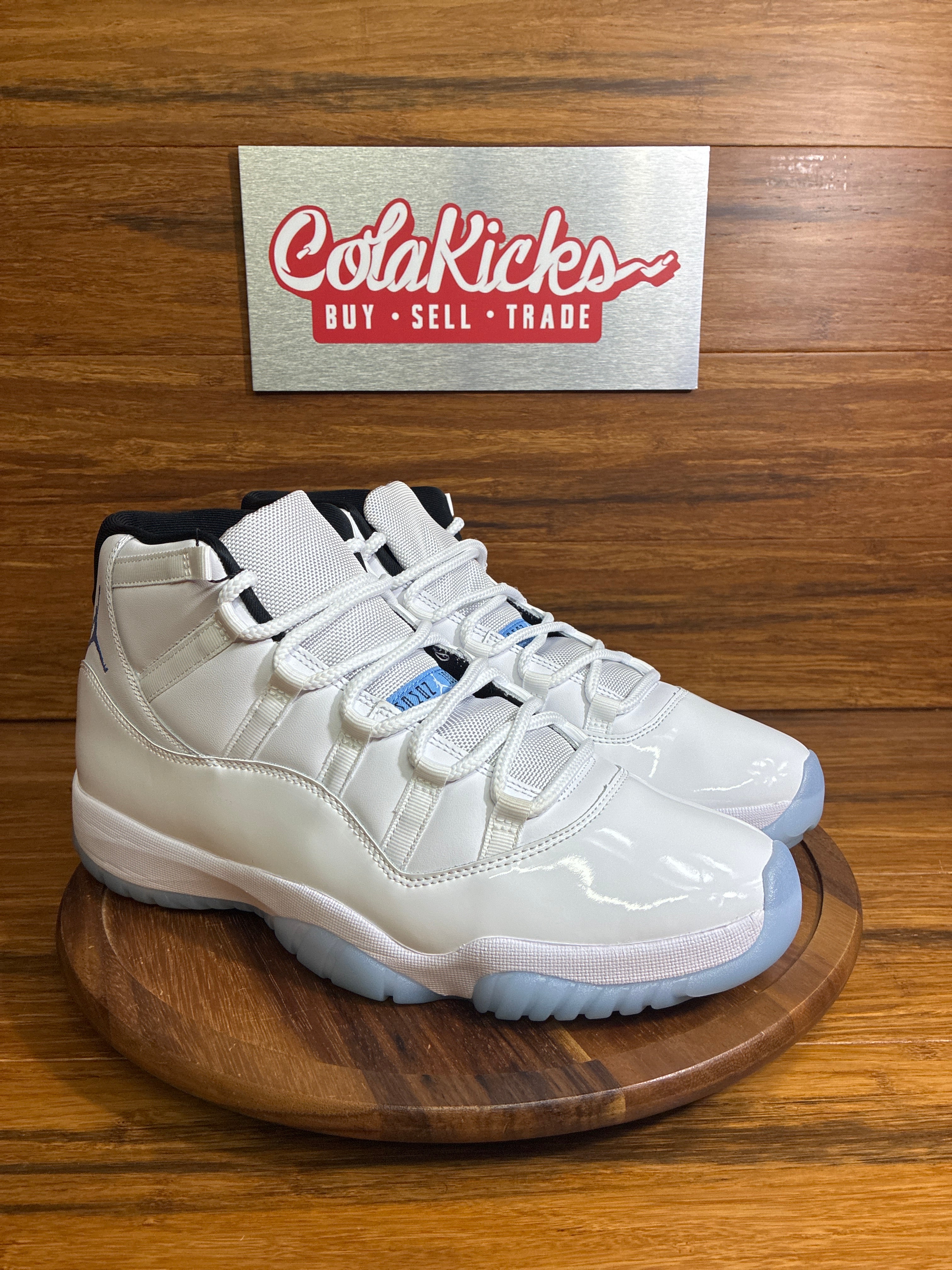 Jordan 11 Retro Legend Blue (2024)