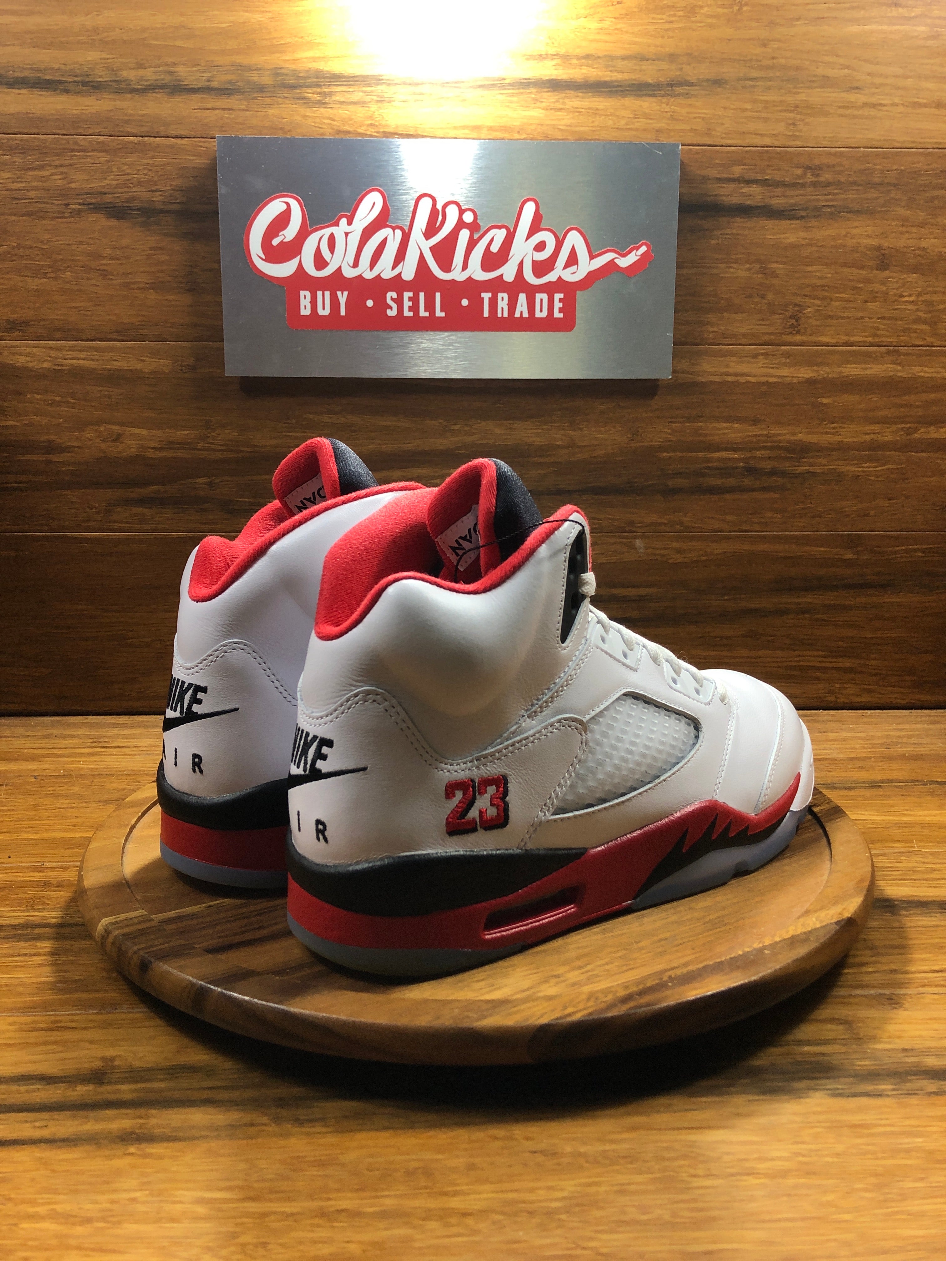 Jordan 5 Retro Fire Red Black Tongue (2025)
