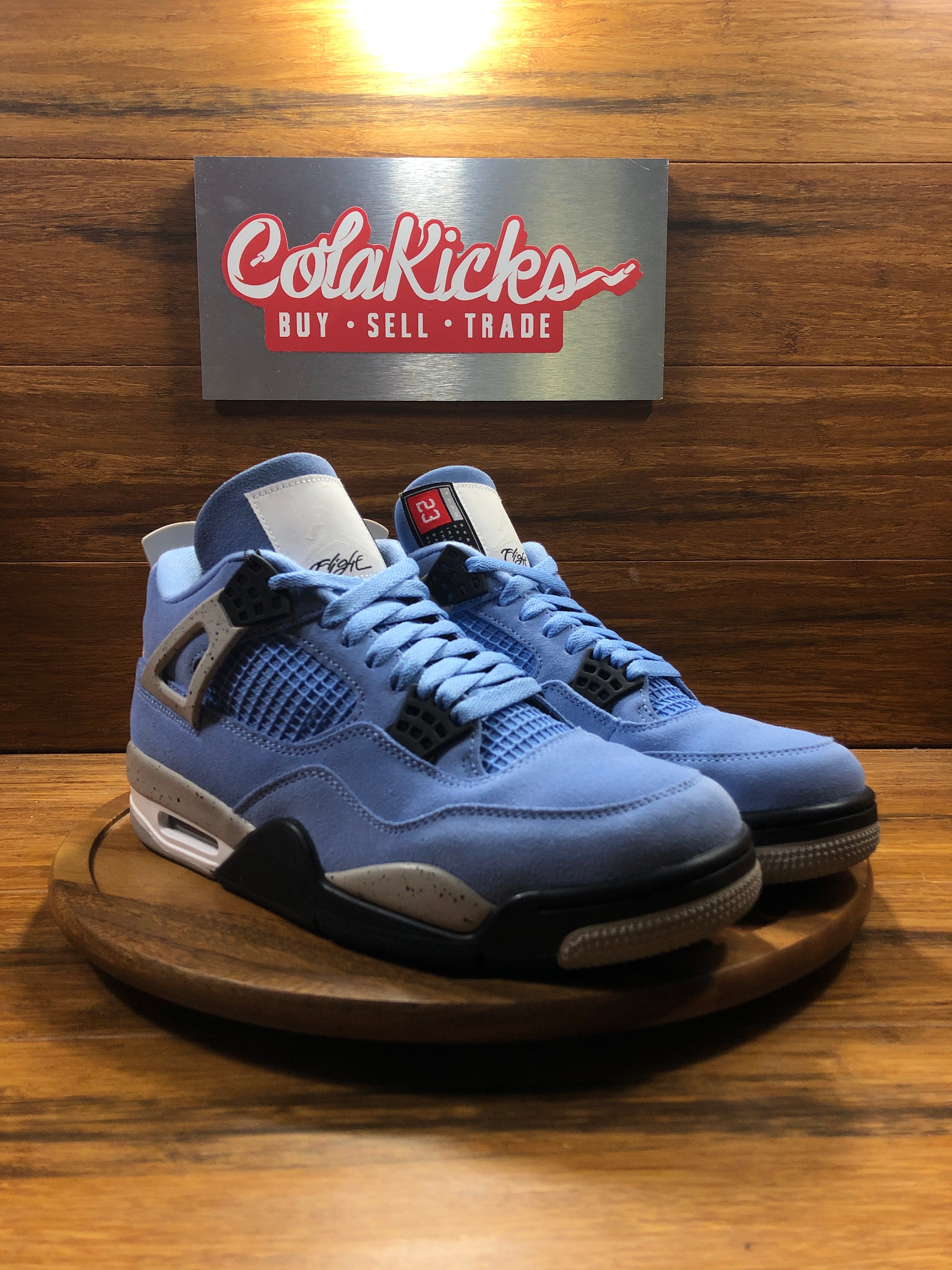 Jordan 4 Retro University Blue