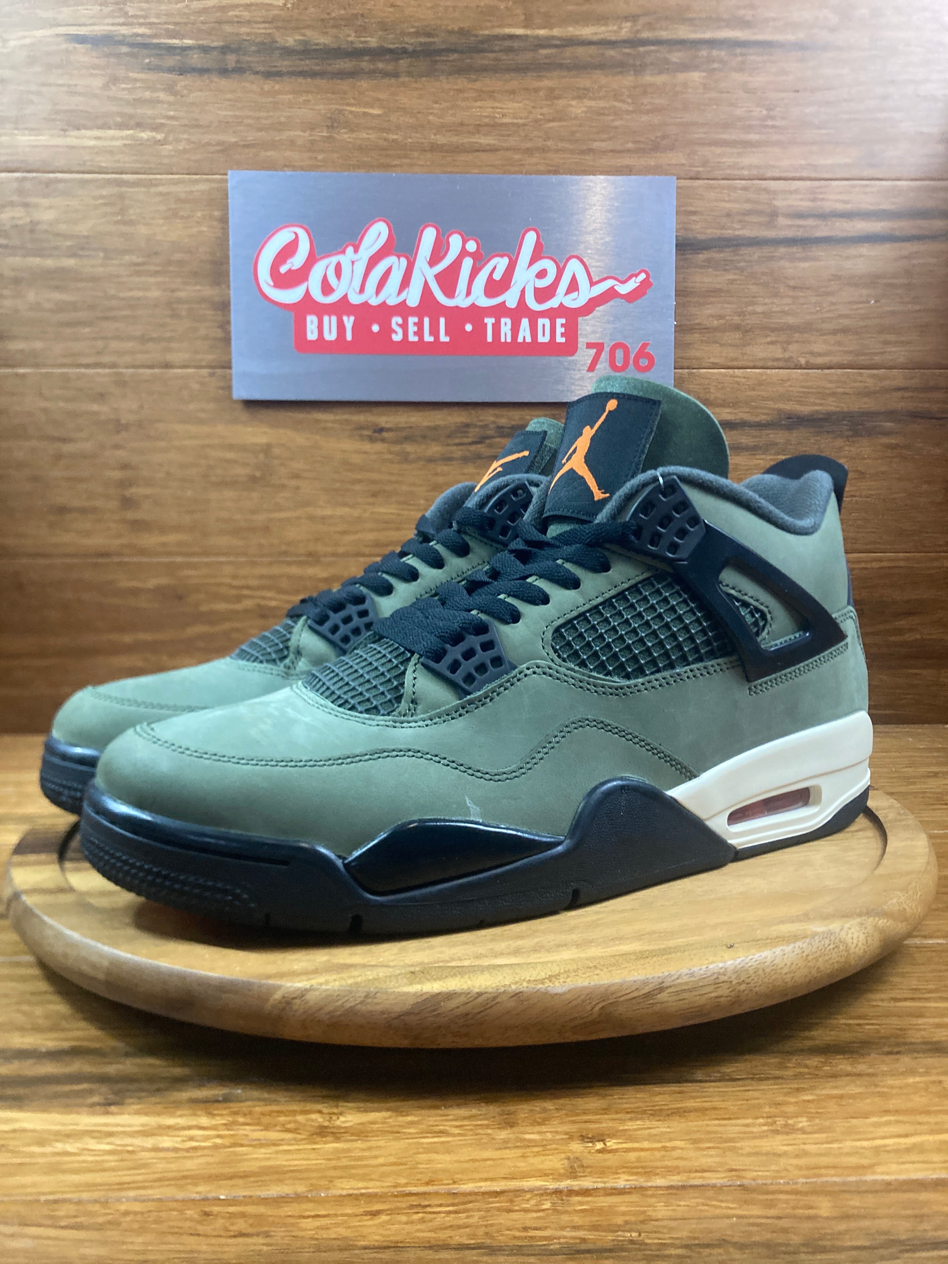 Jordan 4 Retro OG SP Undefeated (2025)