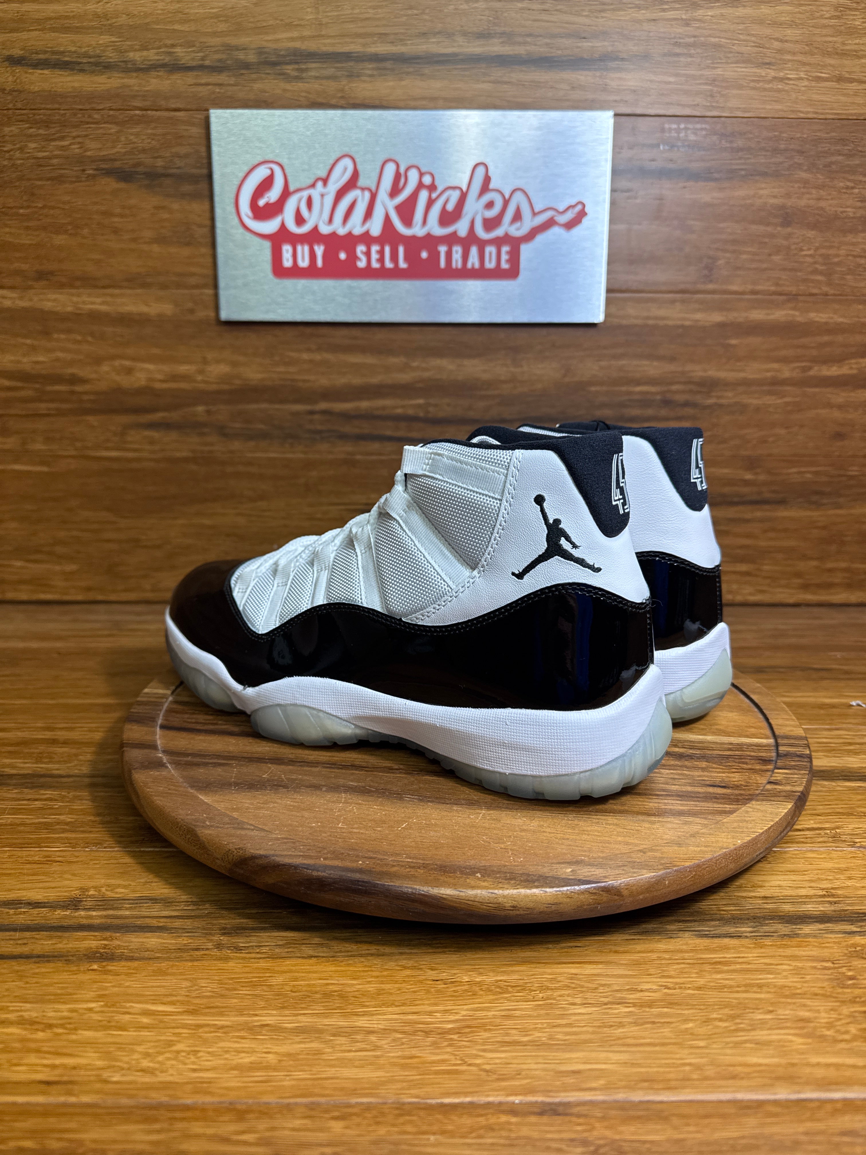 Jordan 11 Retro Concord (2018) - Tried on