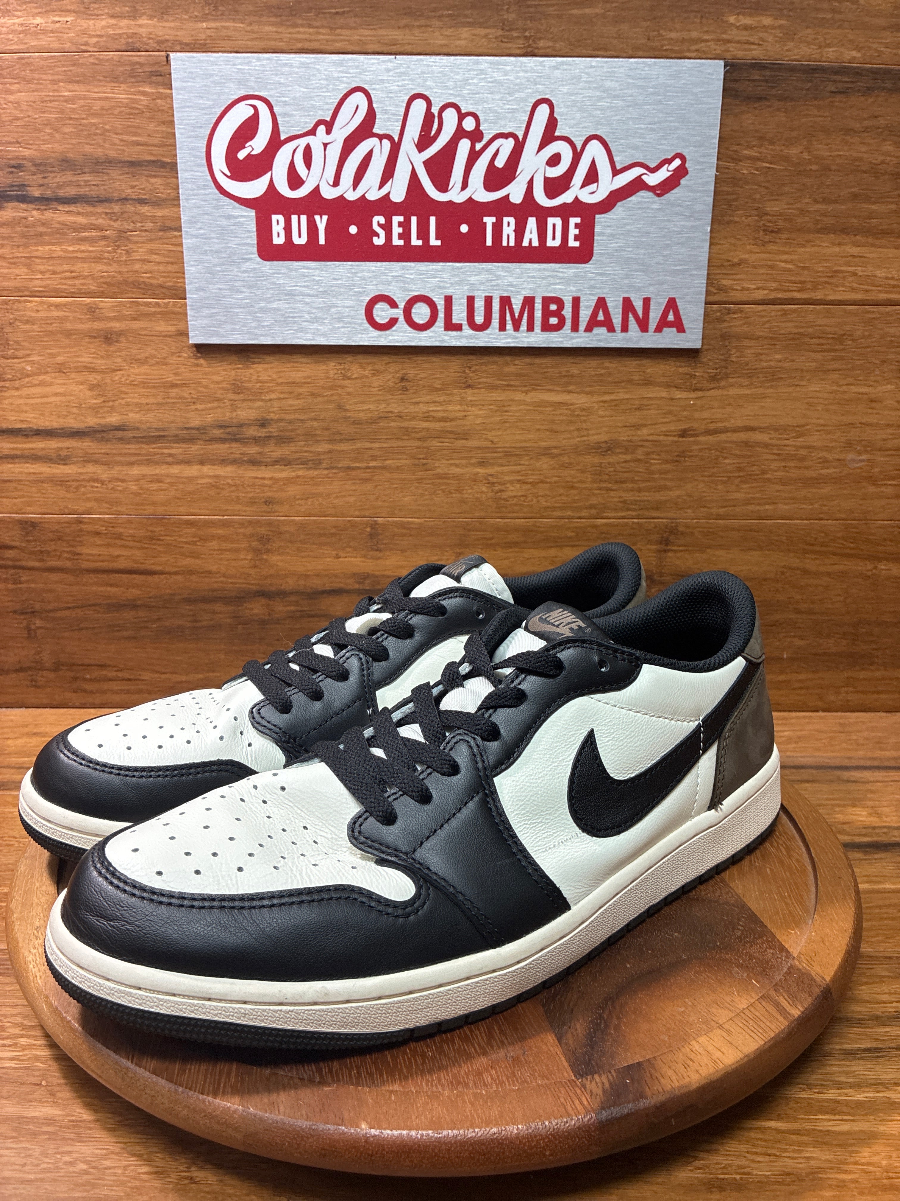 Jordan 1 Retro Low OG Mocha