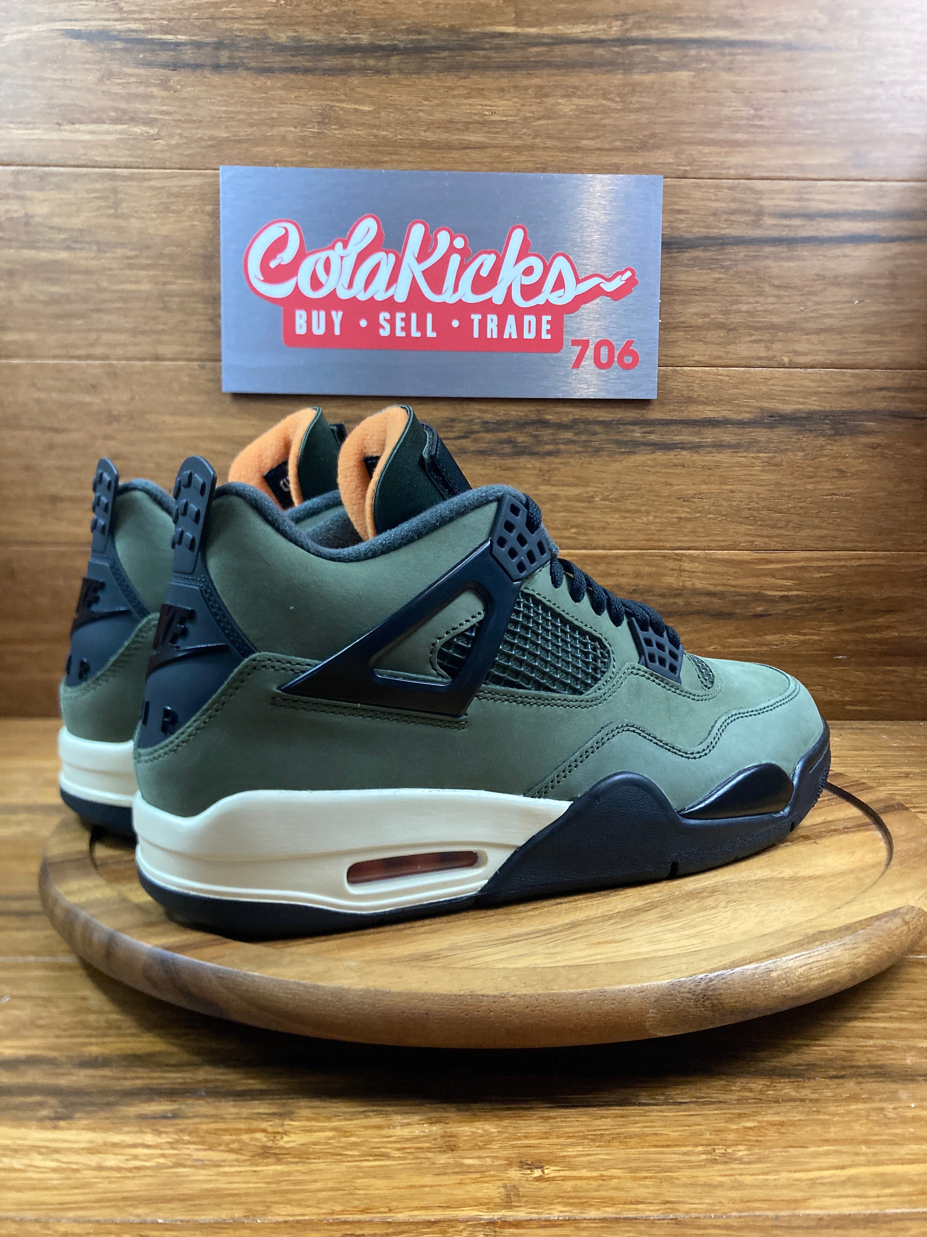 Jordan 4 Retro OG SP Undefeated (2025)