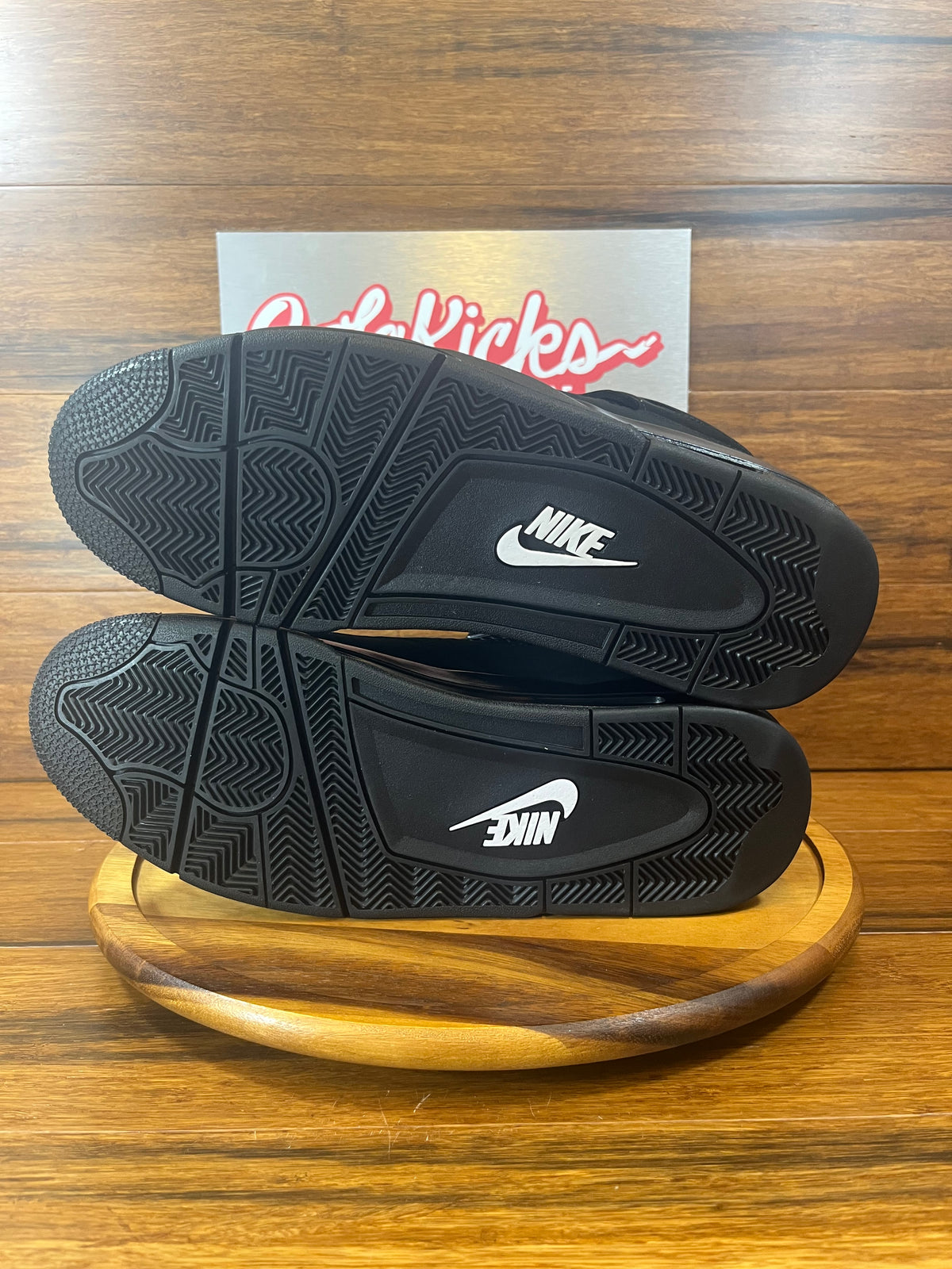 Jordan 4 Retro Black Cat (2025)
