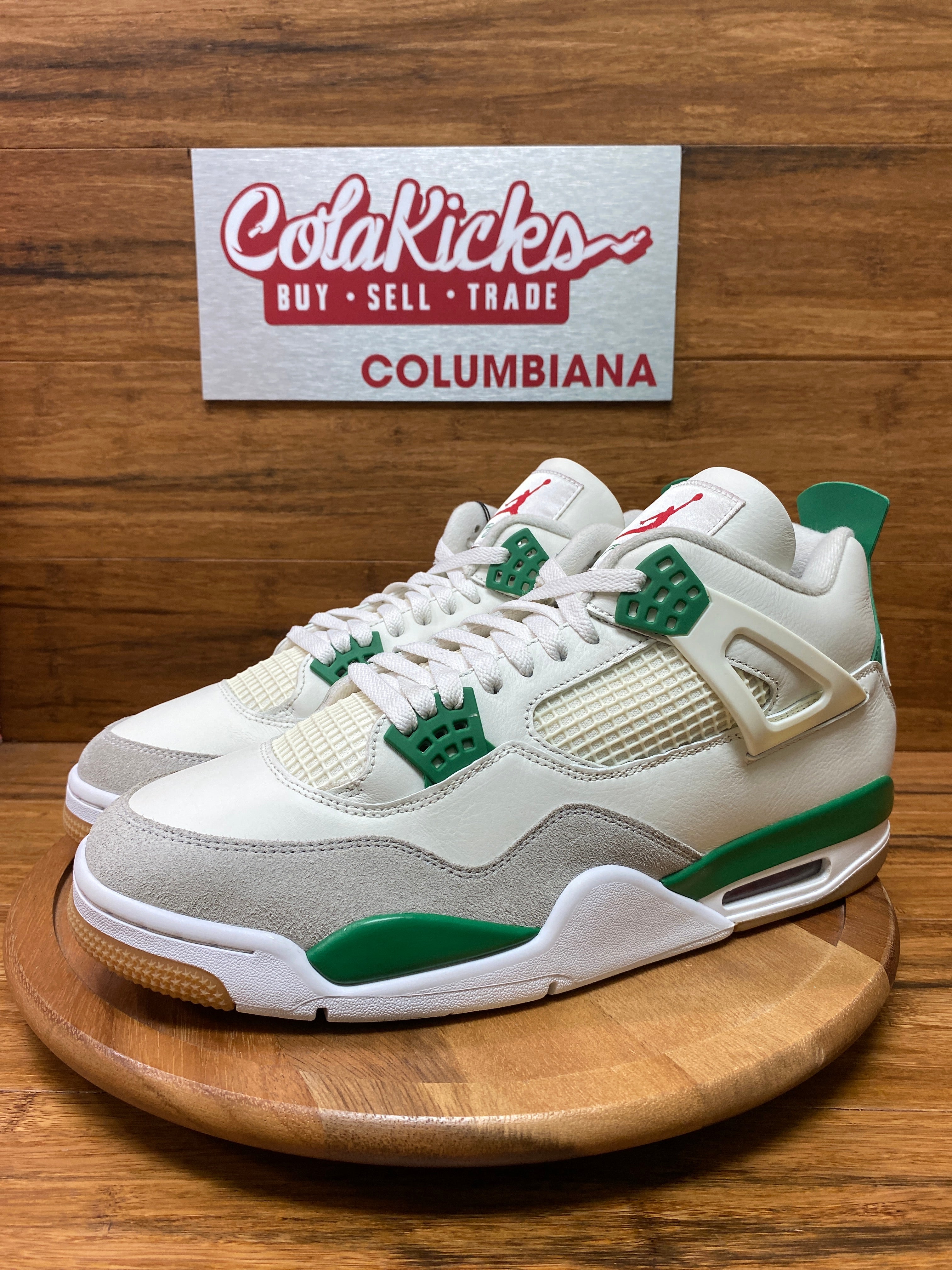Jordan 4 Retro SB Pine Green
