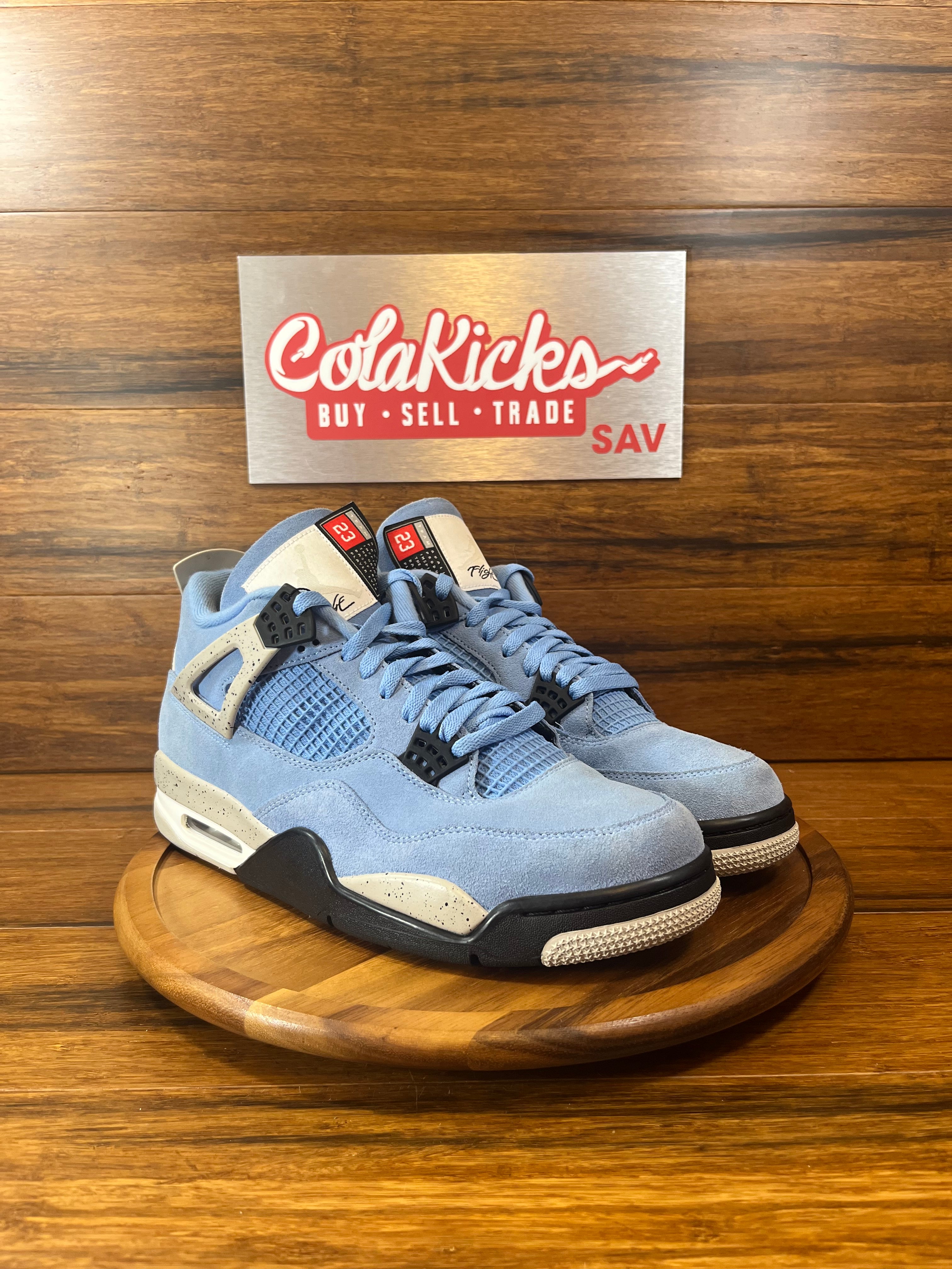 Jordan 4 Retro University Blue