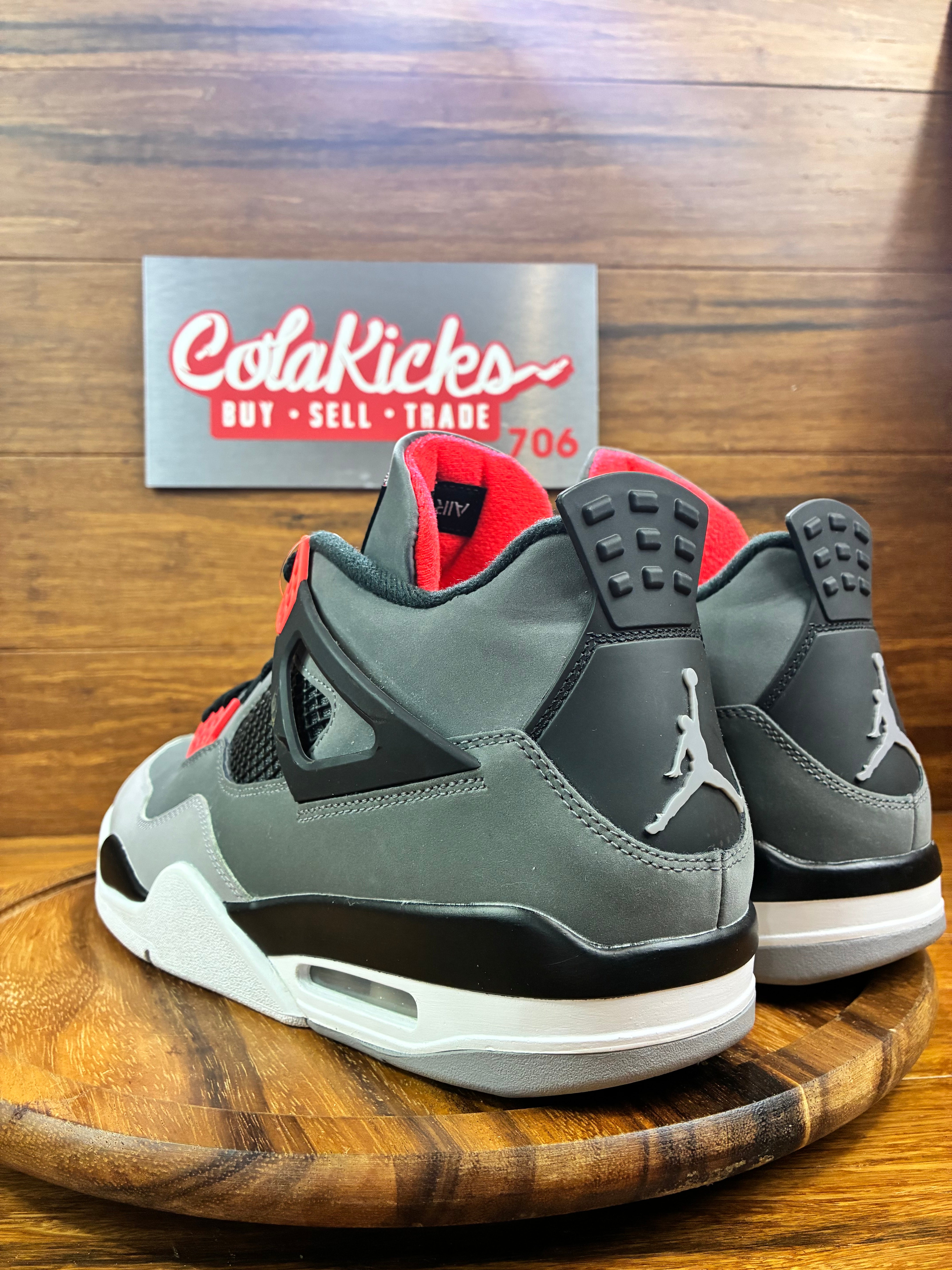 Jordan 4 Retro Infrared