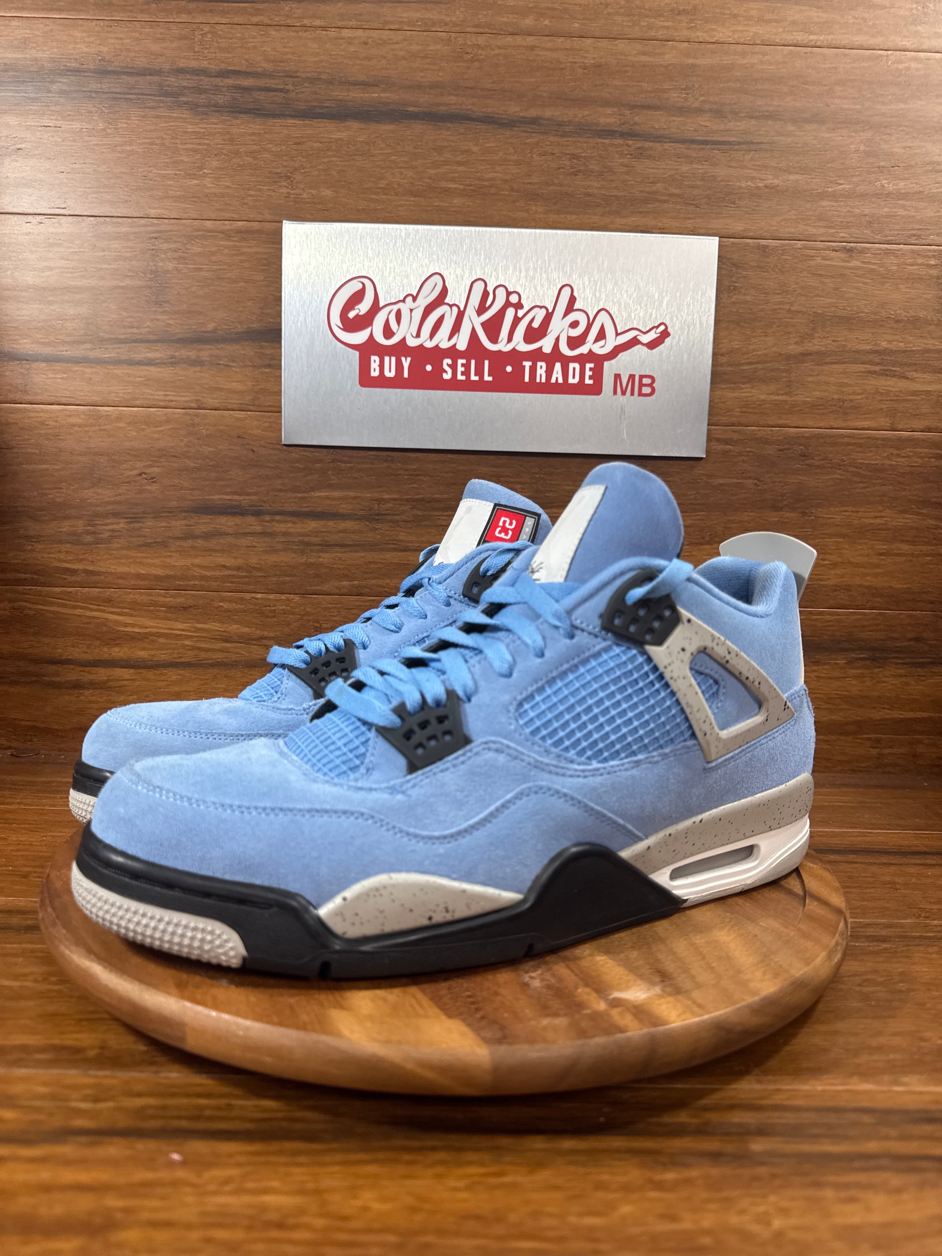 Jordan 4 Retro University Blue