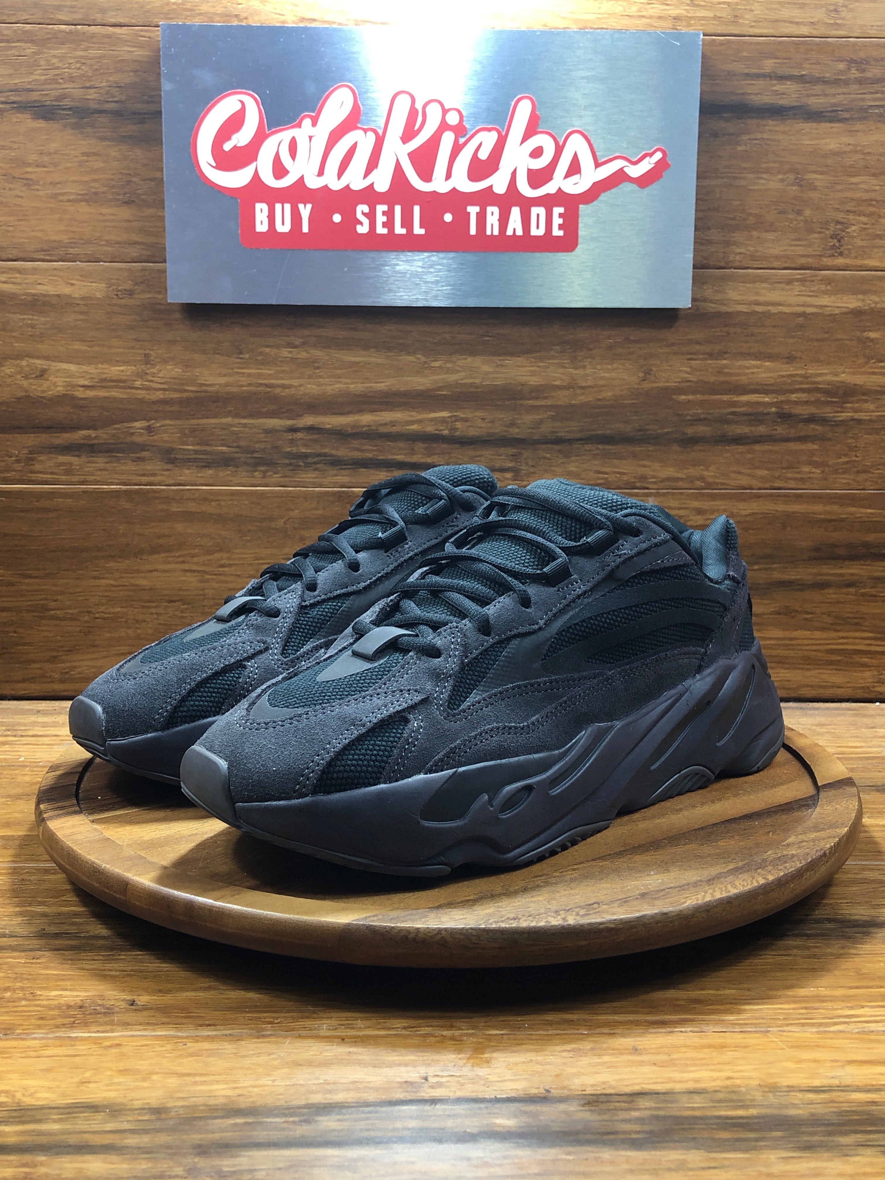 adidas Yeezy Boost 700 V2 Vanta