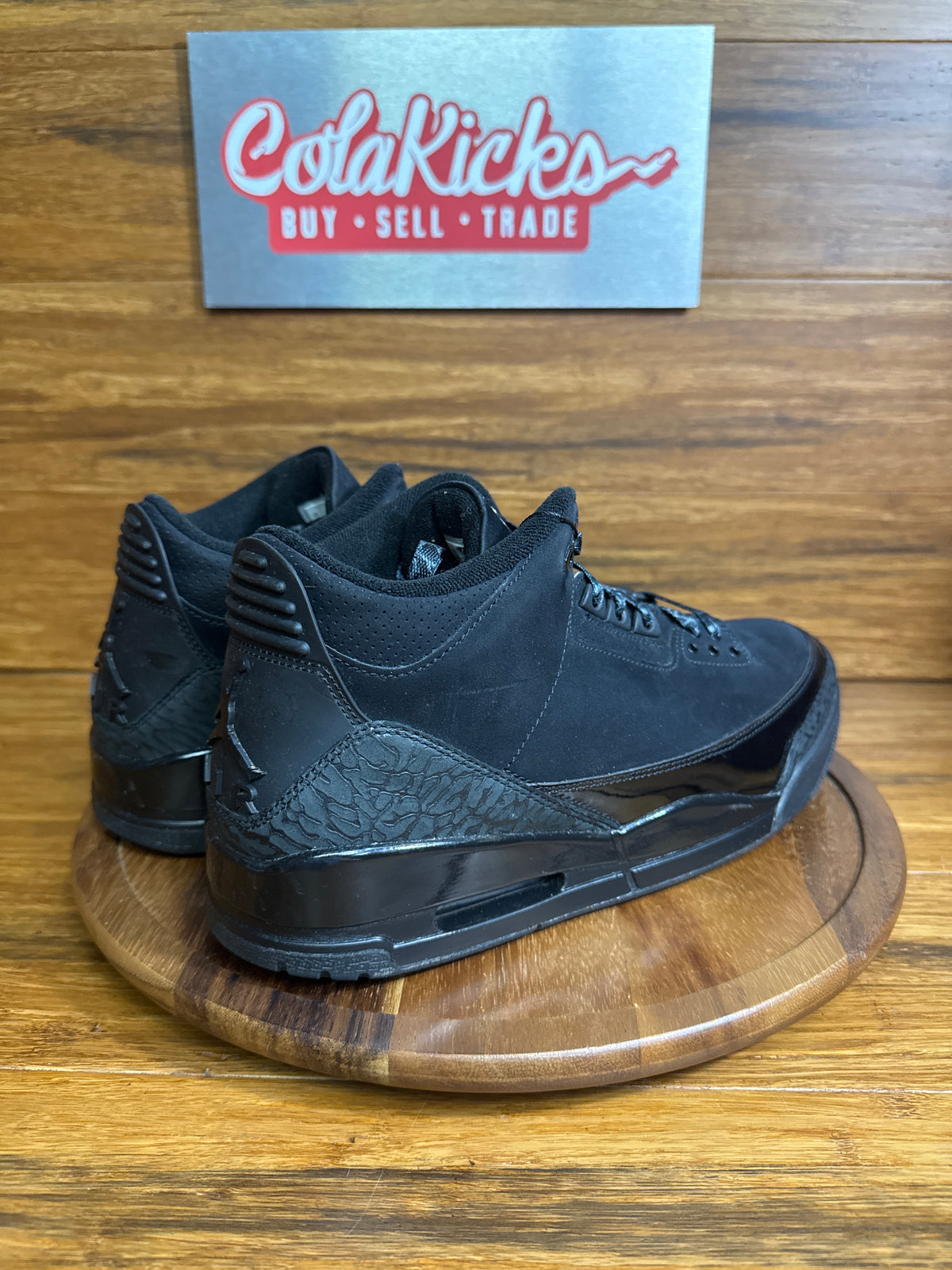 Jordan 3 Retro Black Cat (2025)