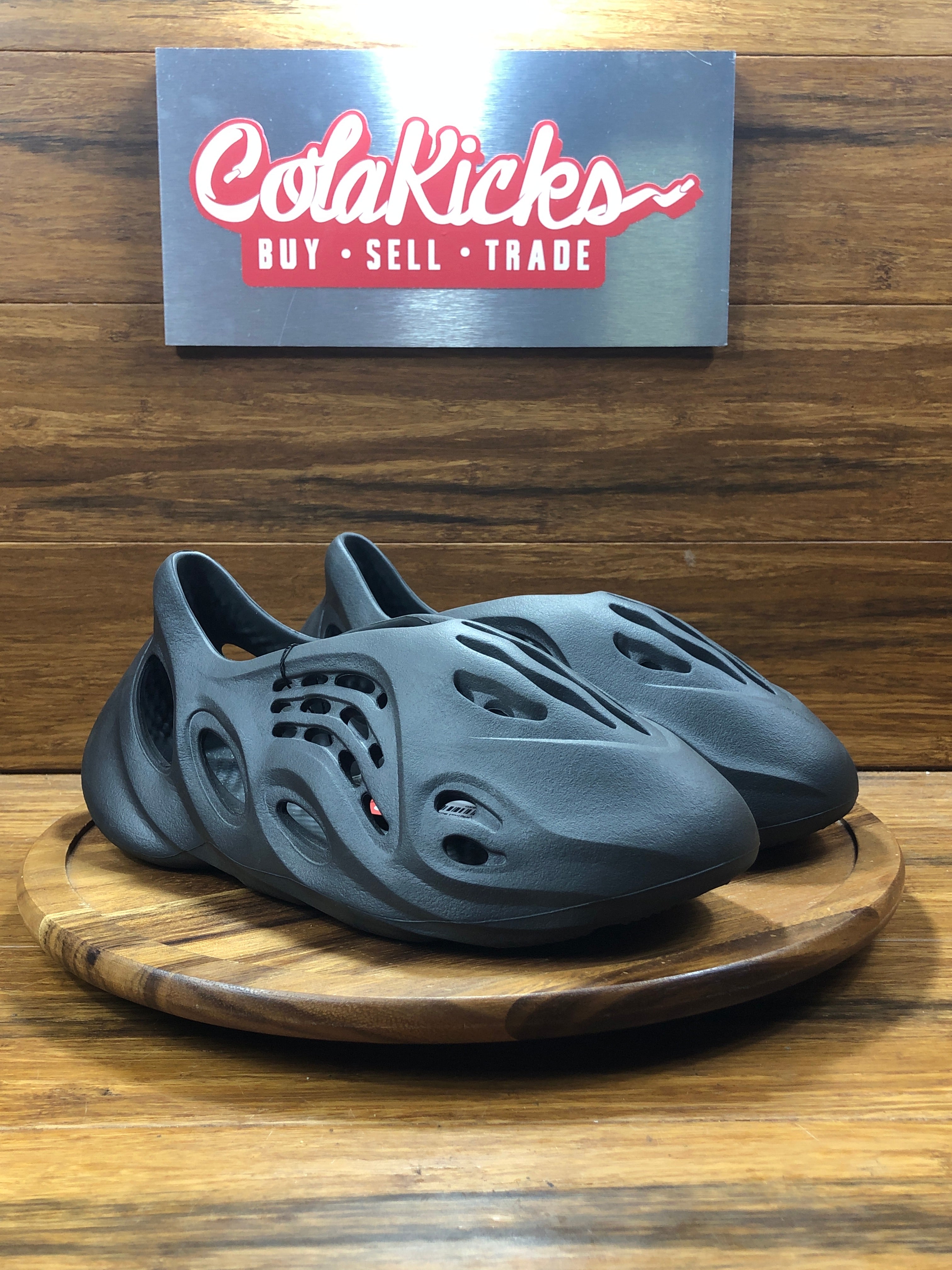 adidas Yeezy Foam RNR Onyx