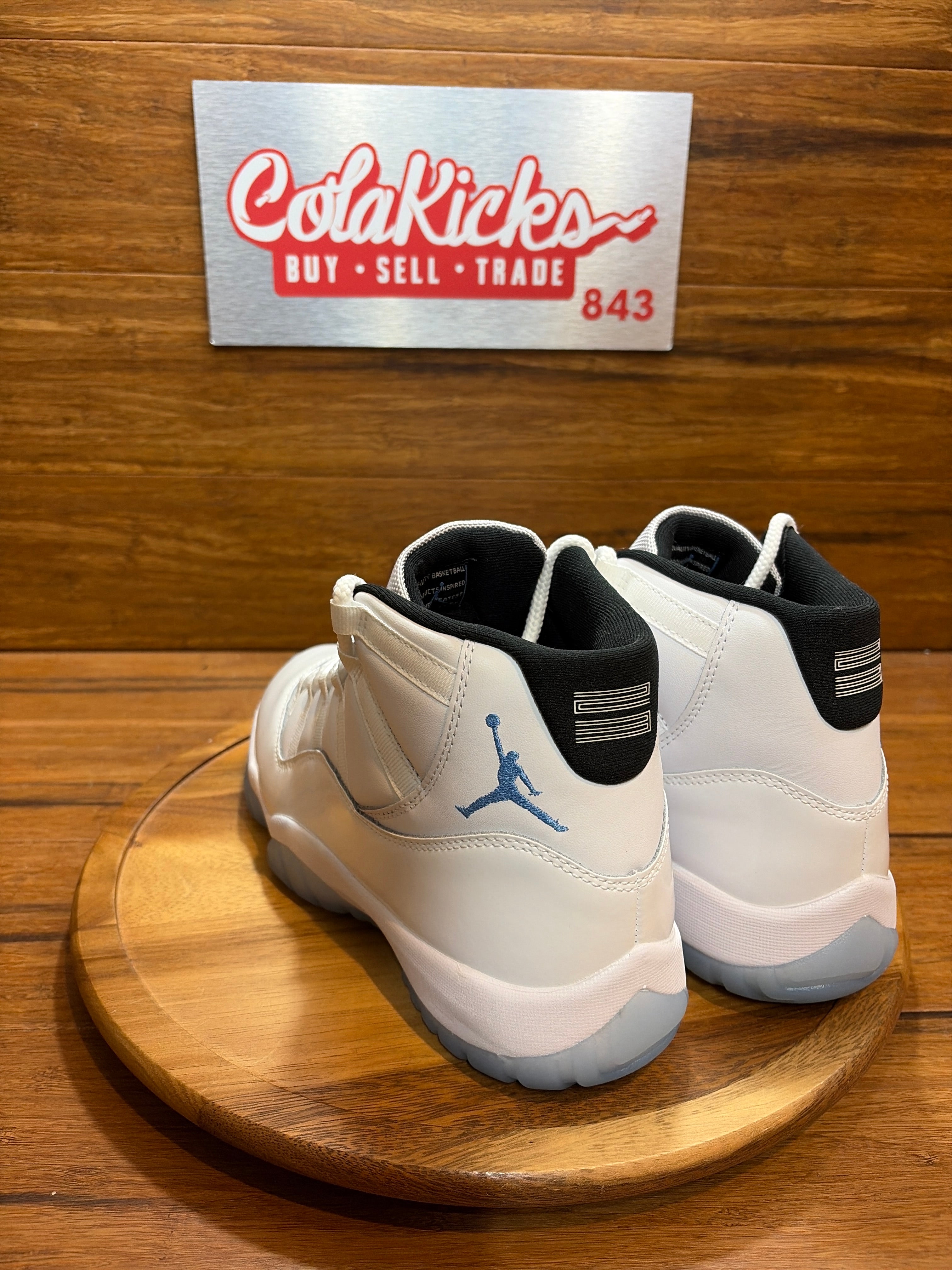Jordan 11 Retro Legend Blue (2024)