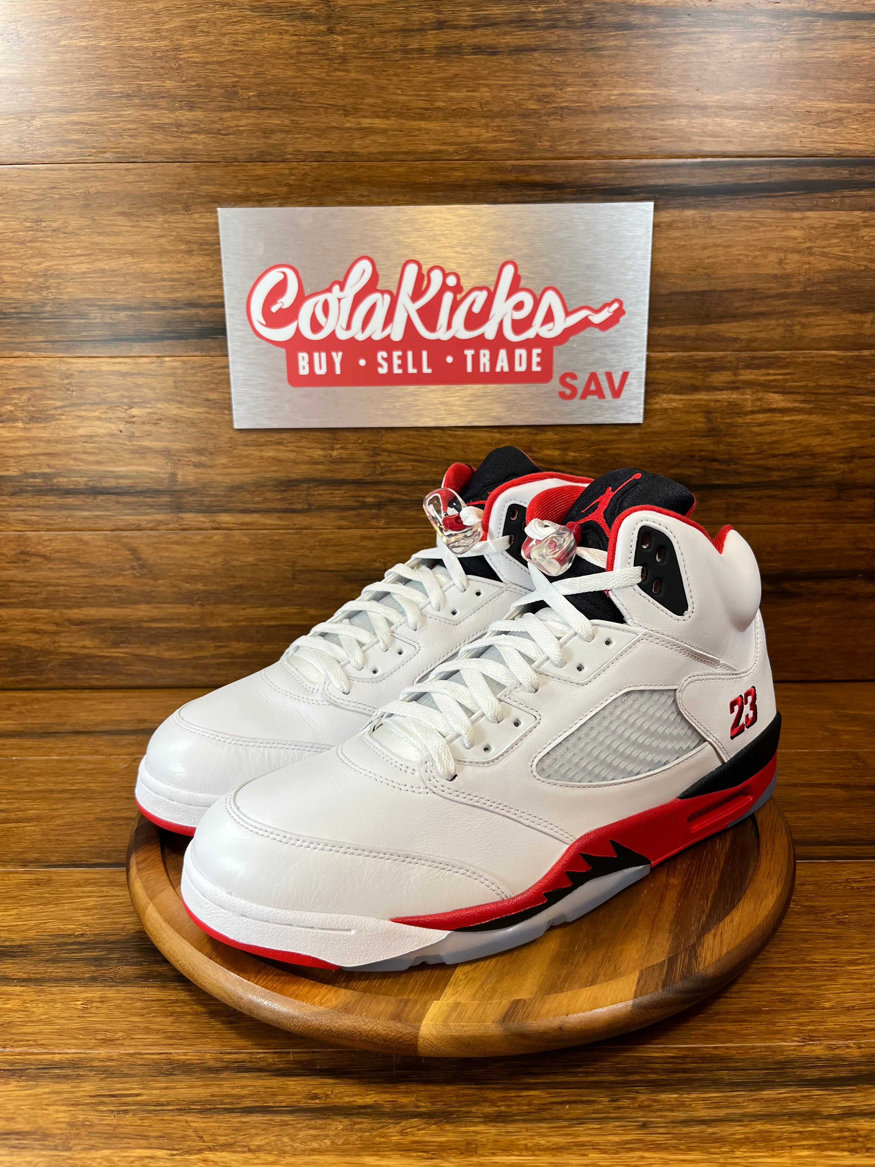 Jordan 5 Retro Fire Red Black Tongue (2025)