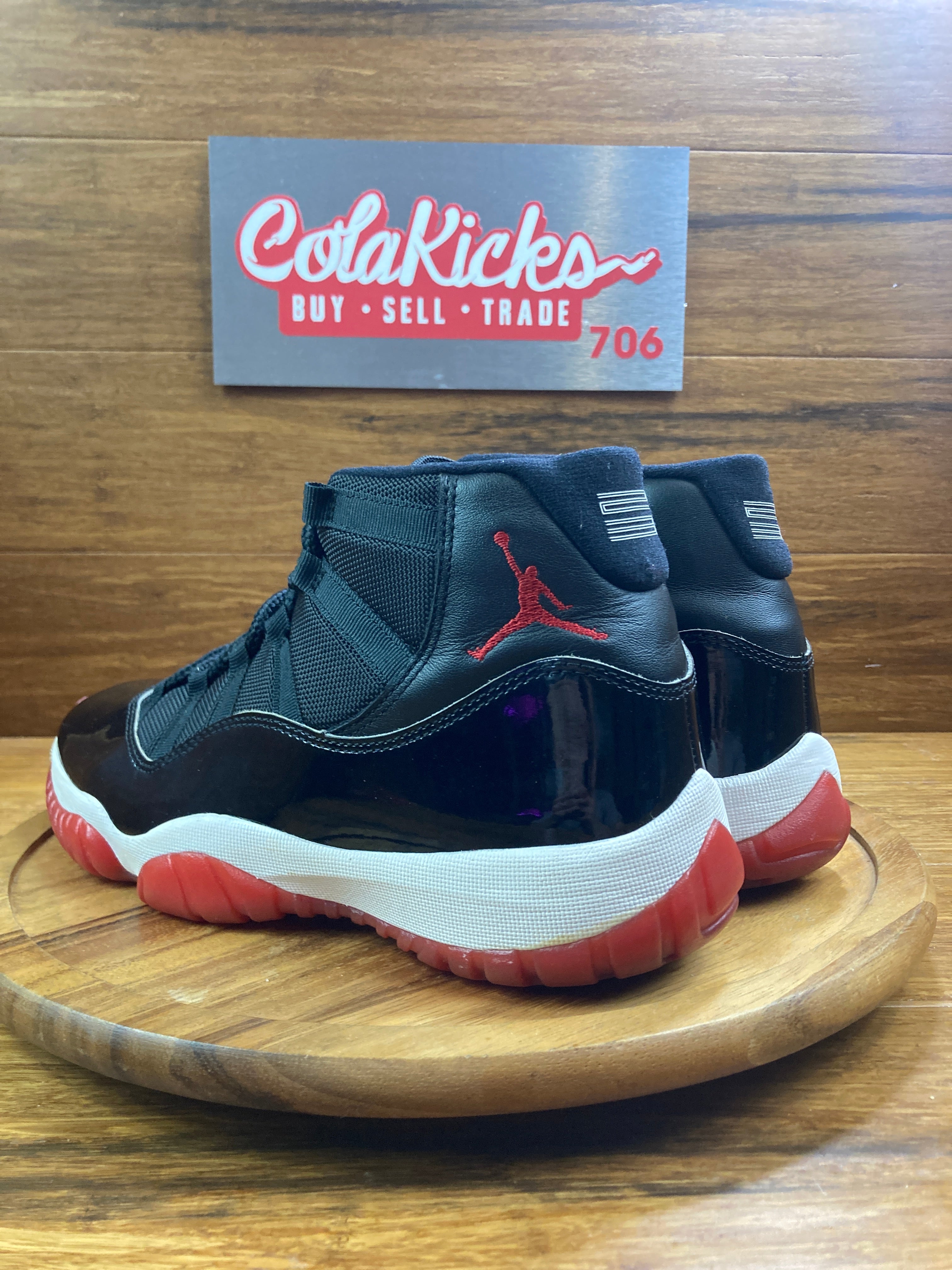 Jordan 11 Retro Playoffs Bred (2019)