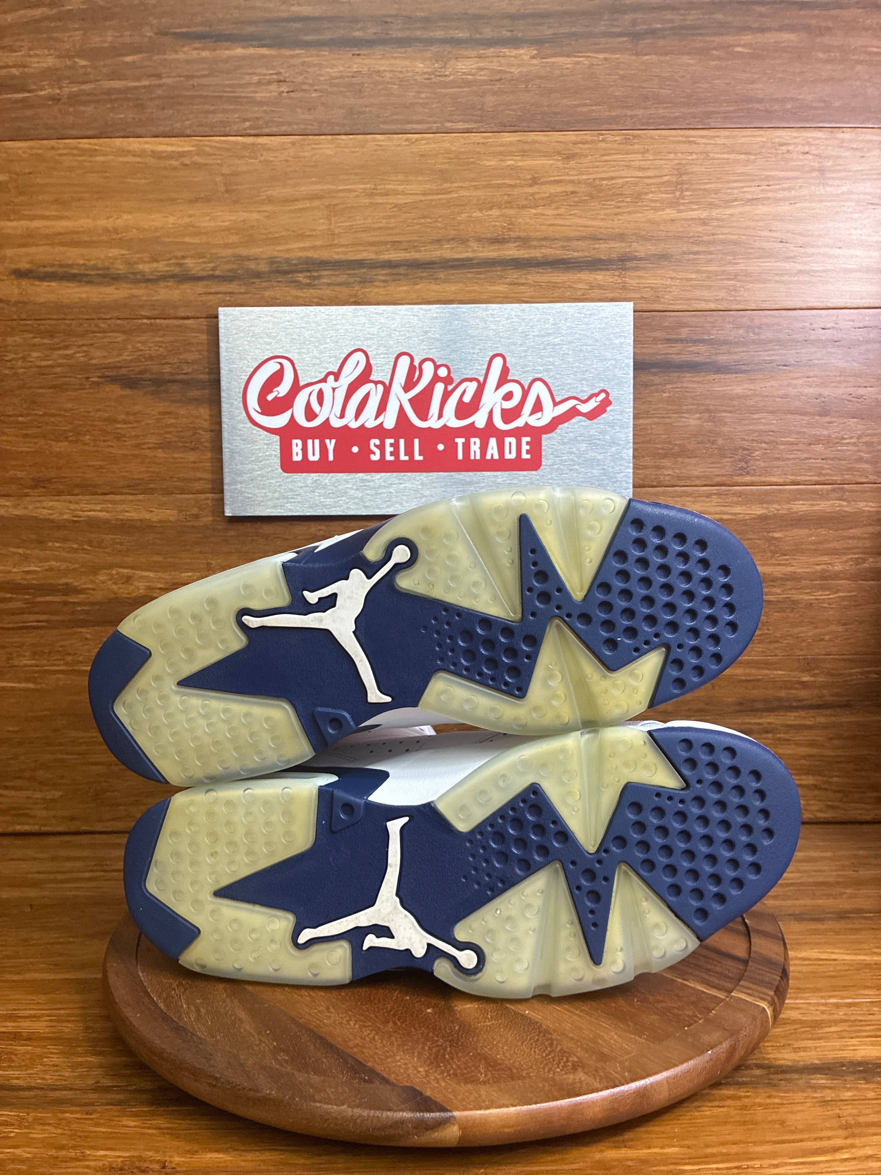 Jordan 4 Retro Military Blue (2024)
